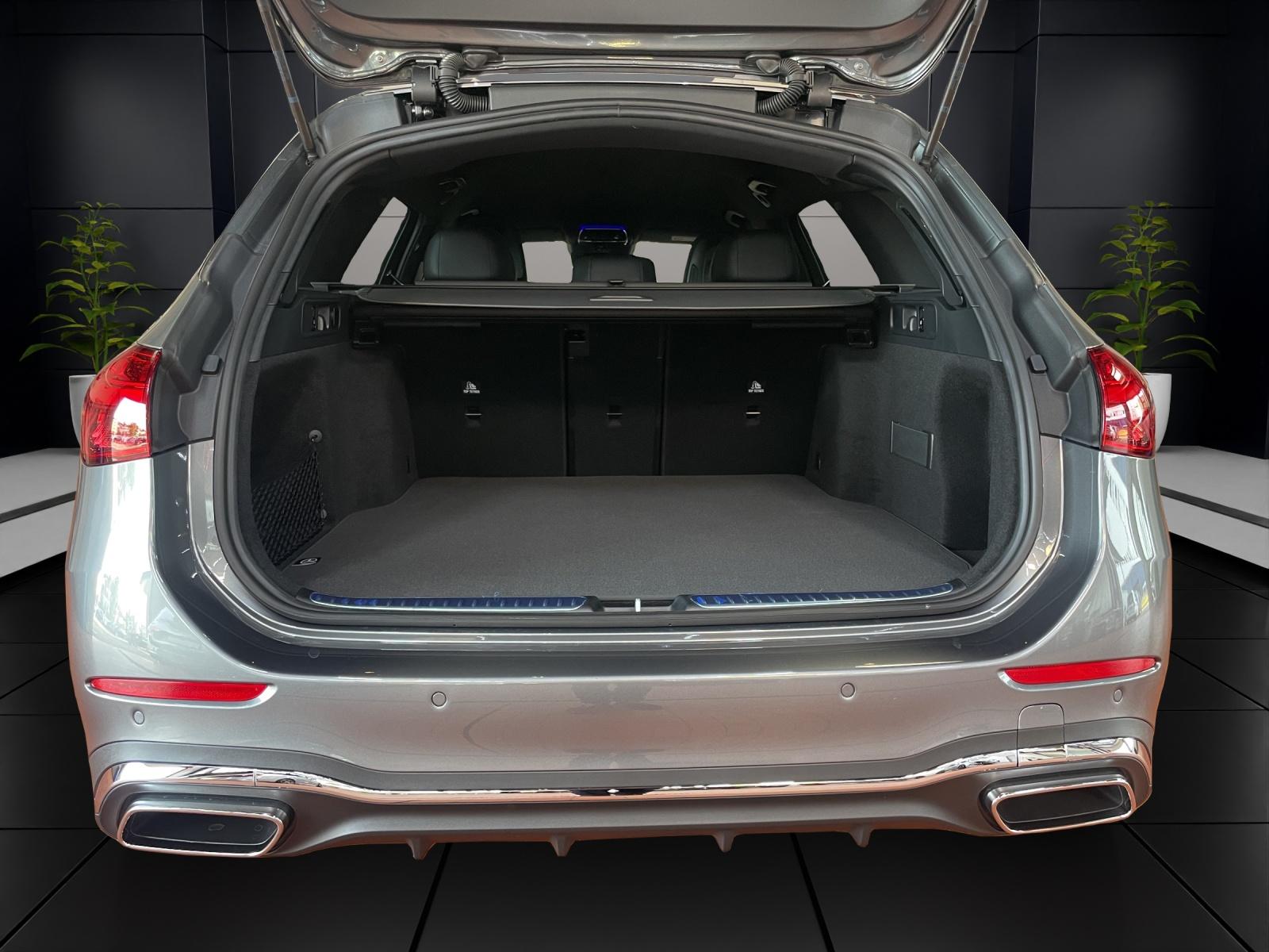 MERCEDES-BENZ C 220 d 4MATIC T-Modell Swiss Star AMG Line-image-8