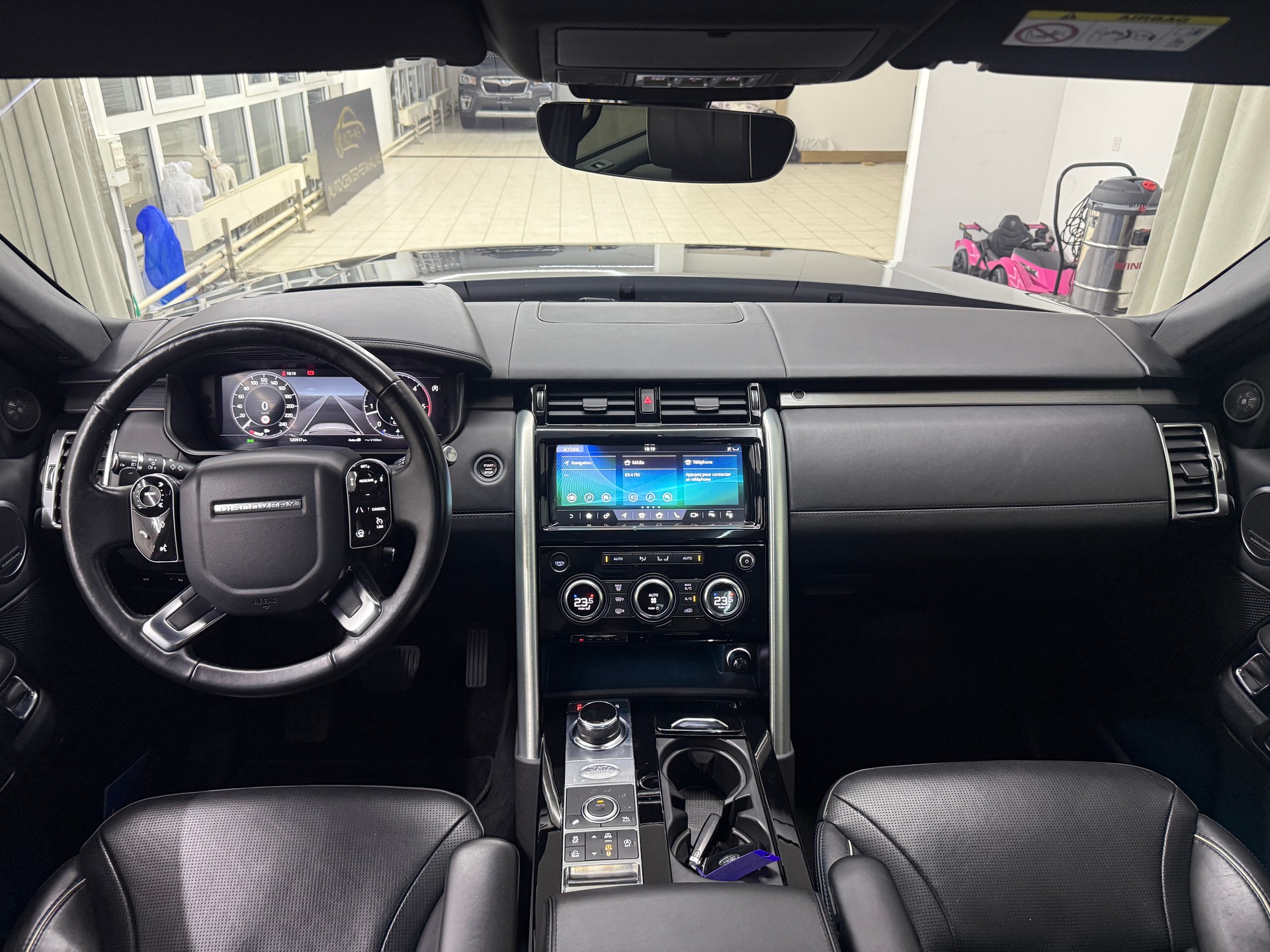 LAND ROVER Discovery 3.0 SDV6 HSE Luxury Automatic-image-9