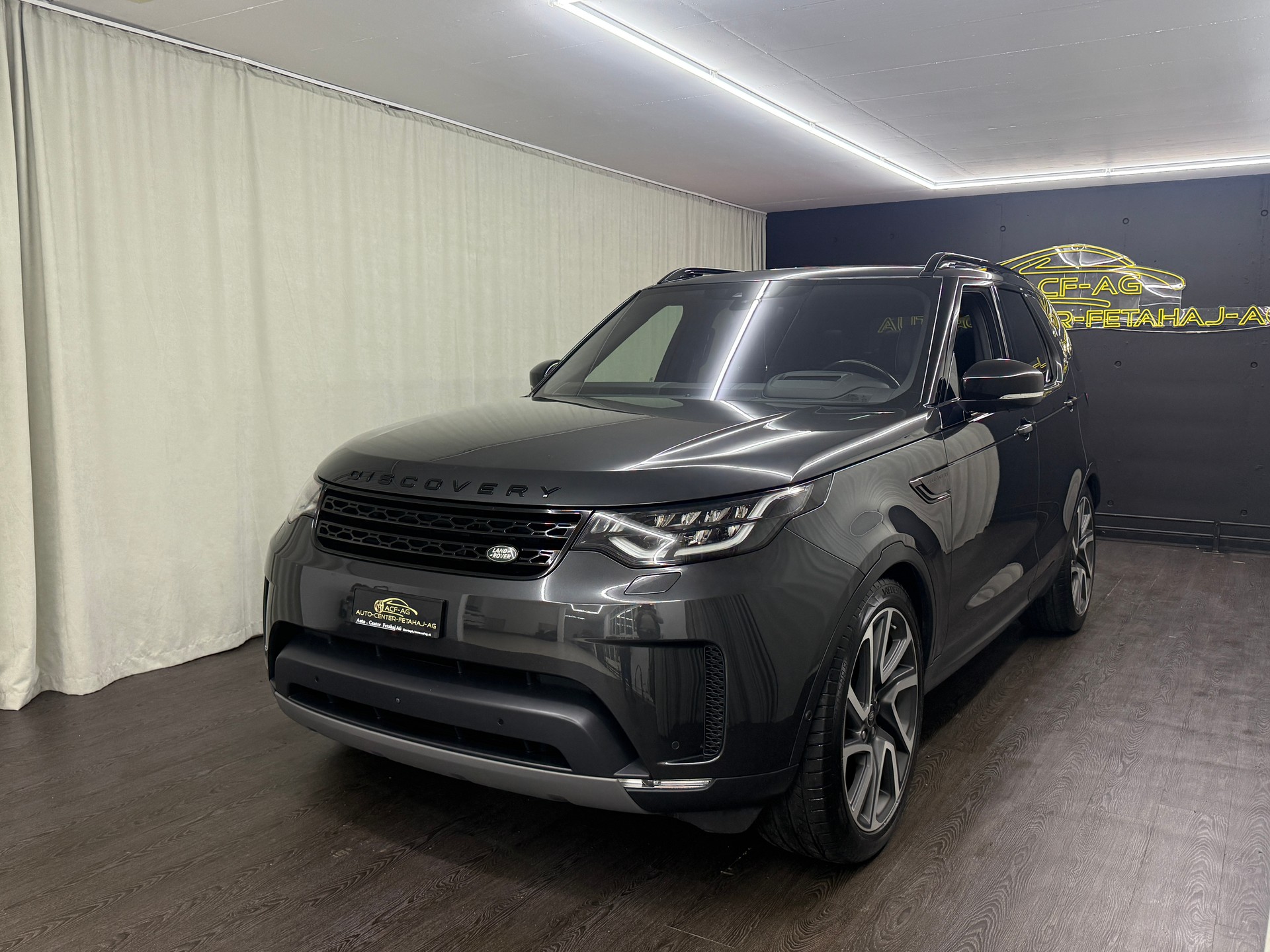 LAND ROVER Discovery 3.0 SDV6 HSE Luxury Automatic-image-0