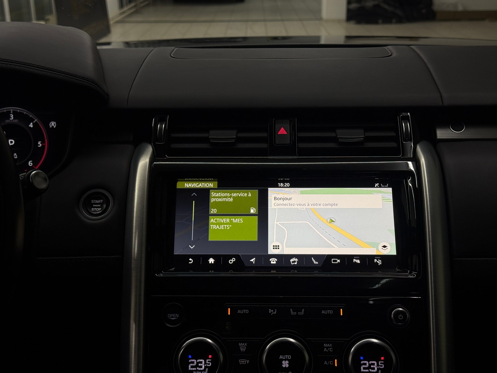 LAND ROVER Discovery 3.0 SDV6 HSE Luxury Automatic-image-12