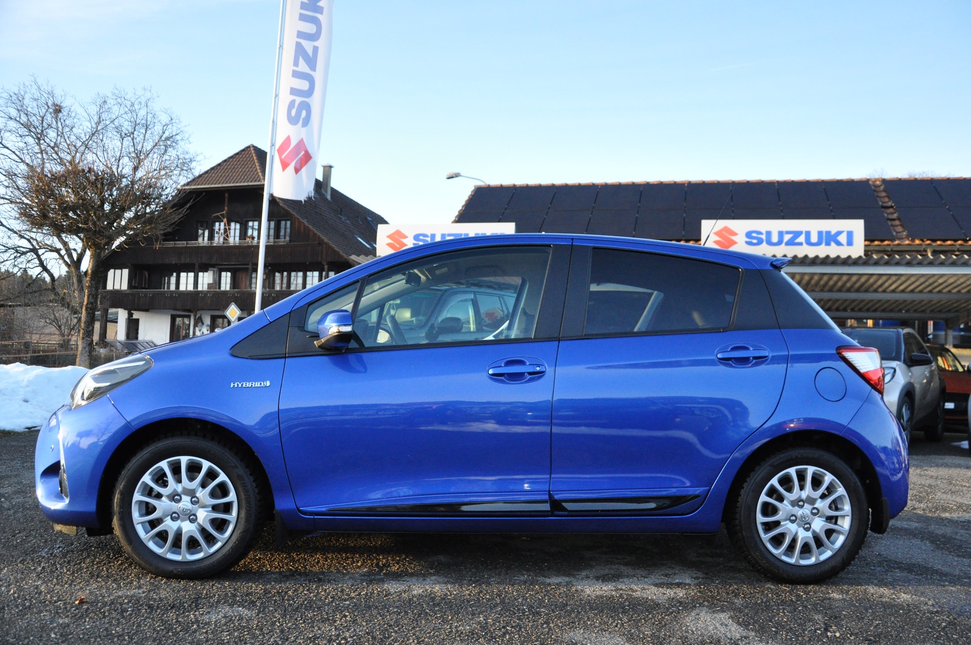 TOYOTA Yaris 1.5 VVT-i Hybrid Style e-CVT-showroom-element-2