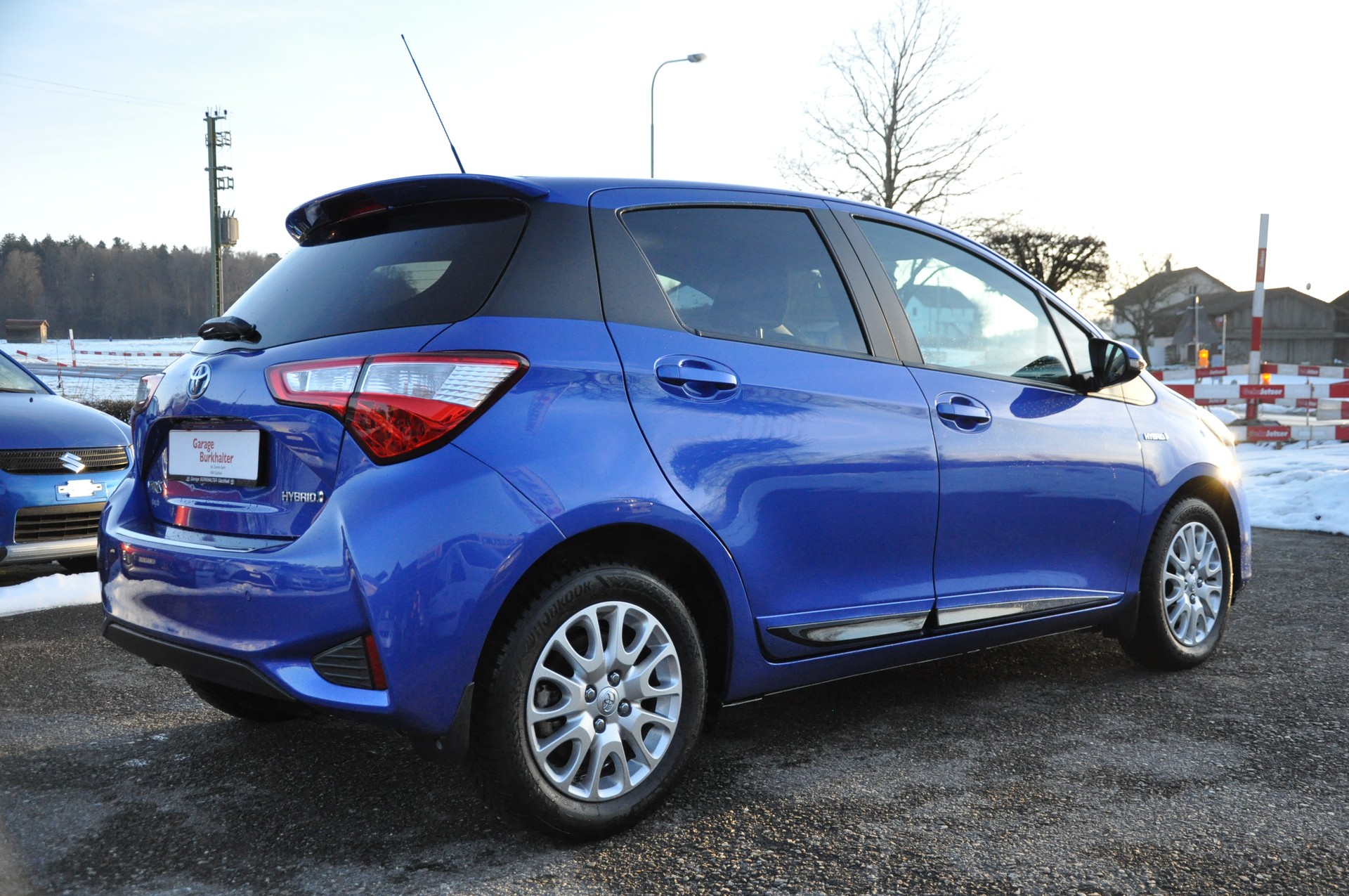 TOYOTA Yaris 1.5 VVT-i Hybrid Style e-CVT-image-5