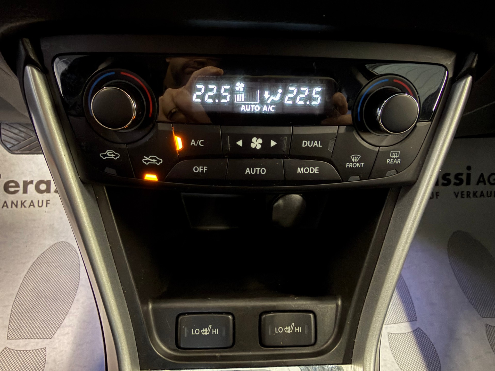 SUZUKI SX4 S-Cross 1.6 TD PizSulai 4WD TCSS-image-17