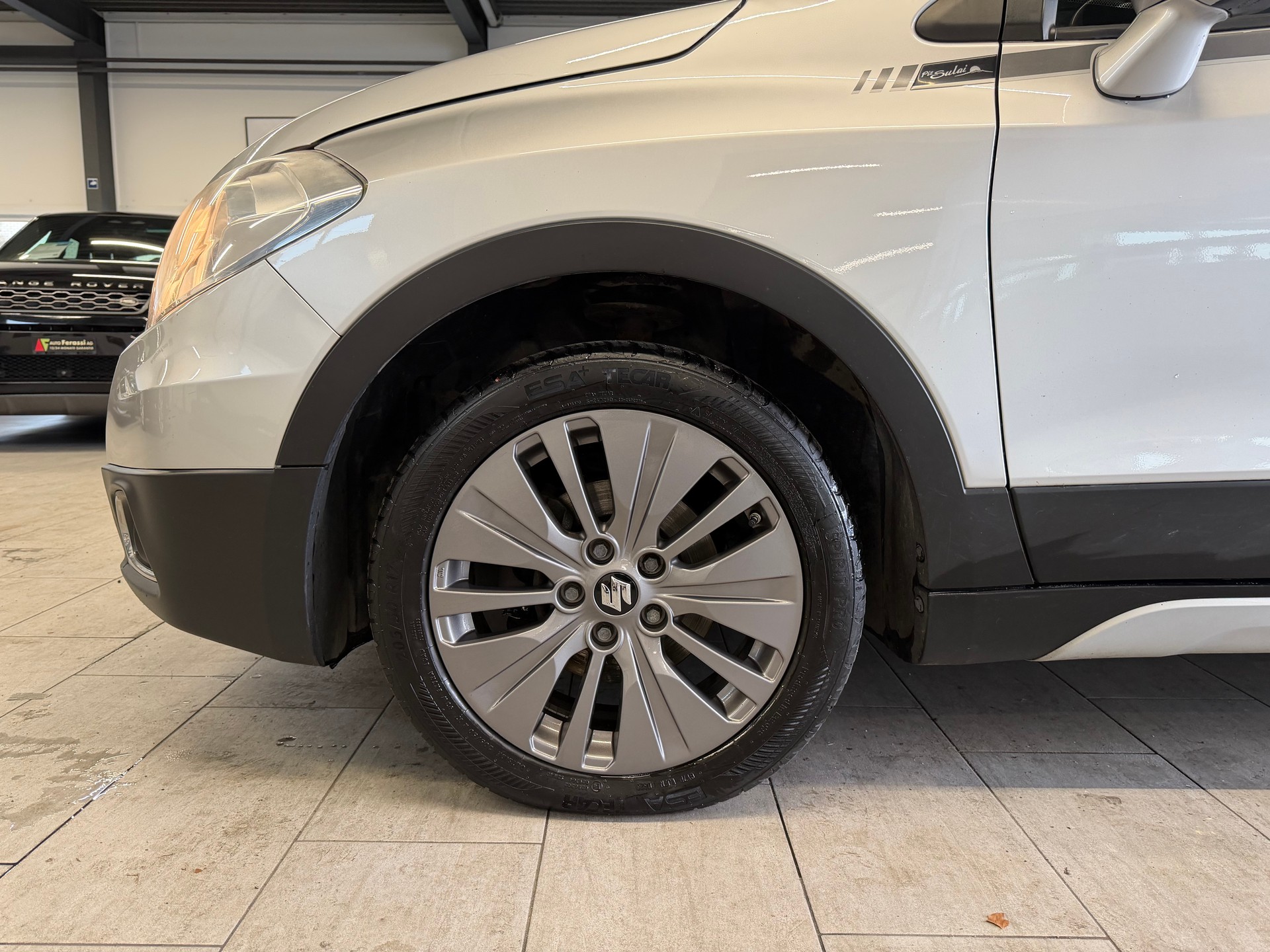 SUZUKI SX4 S-Cross 1.6 TD PizSulai 4WD TCSS-image-14