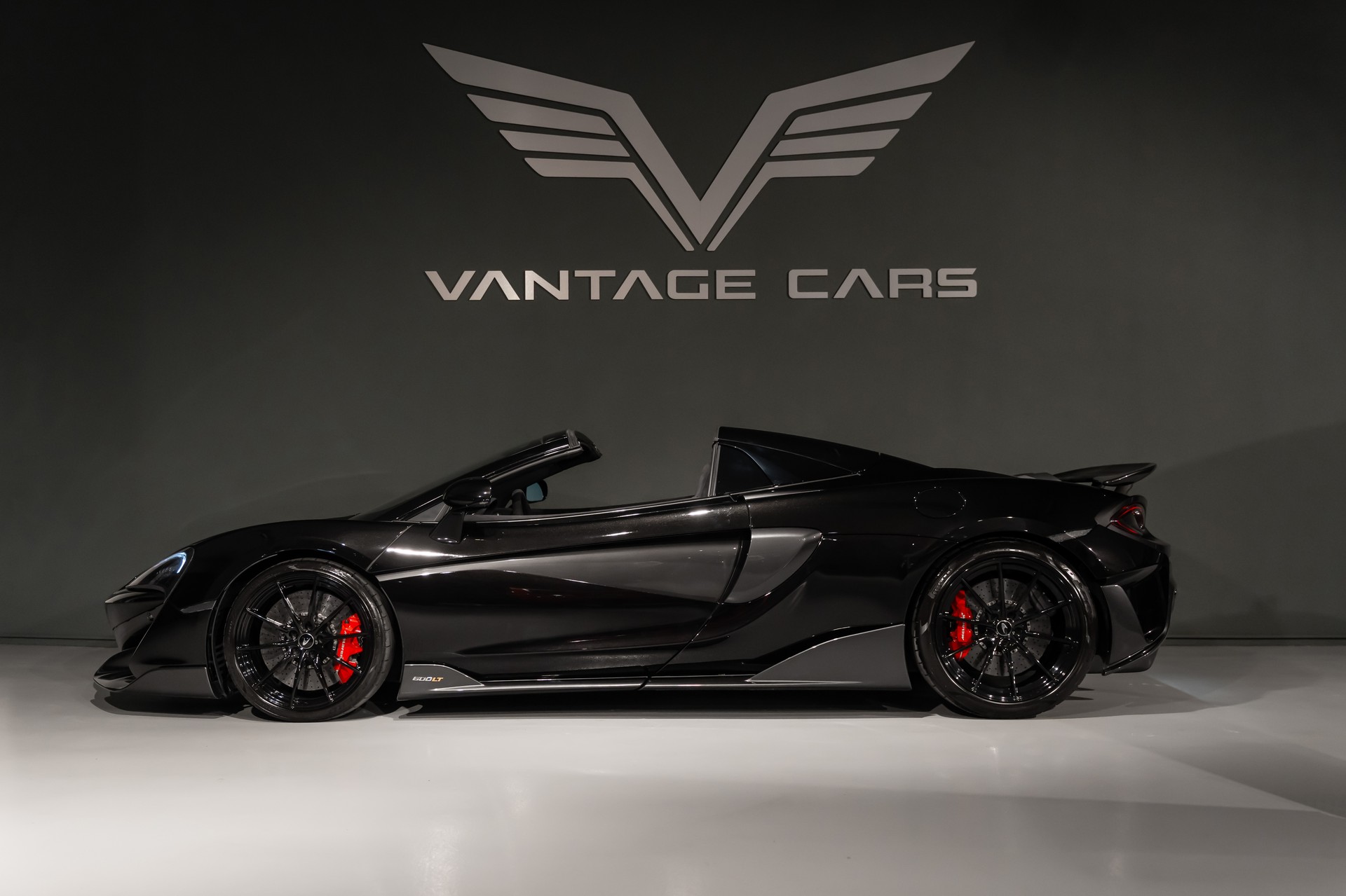 McLAREN 600LT Spider 3.8 V8 SSG-showroom-element-2