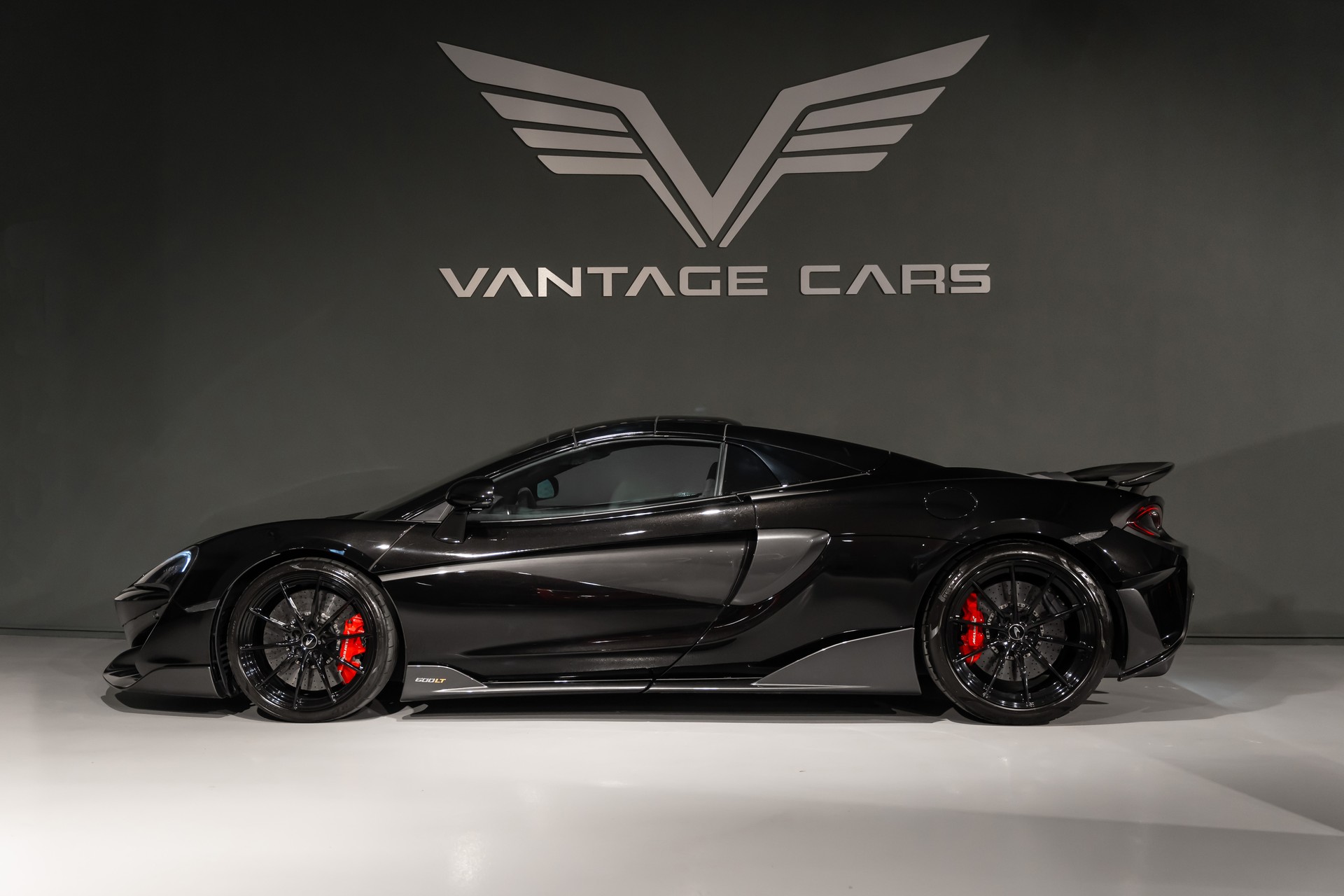 McLAREN 600LT Spider 3.8 V8 SSG-showroom-element-3