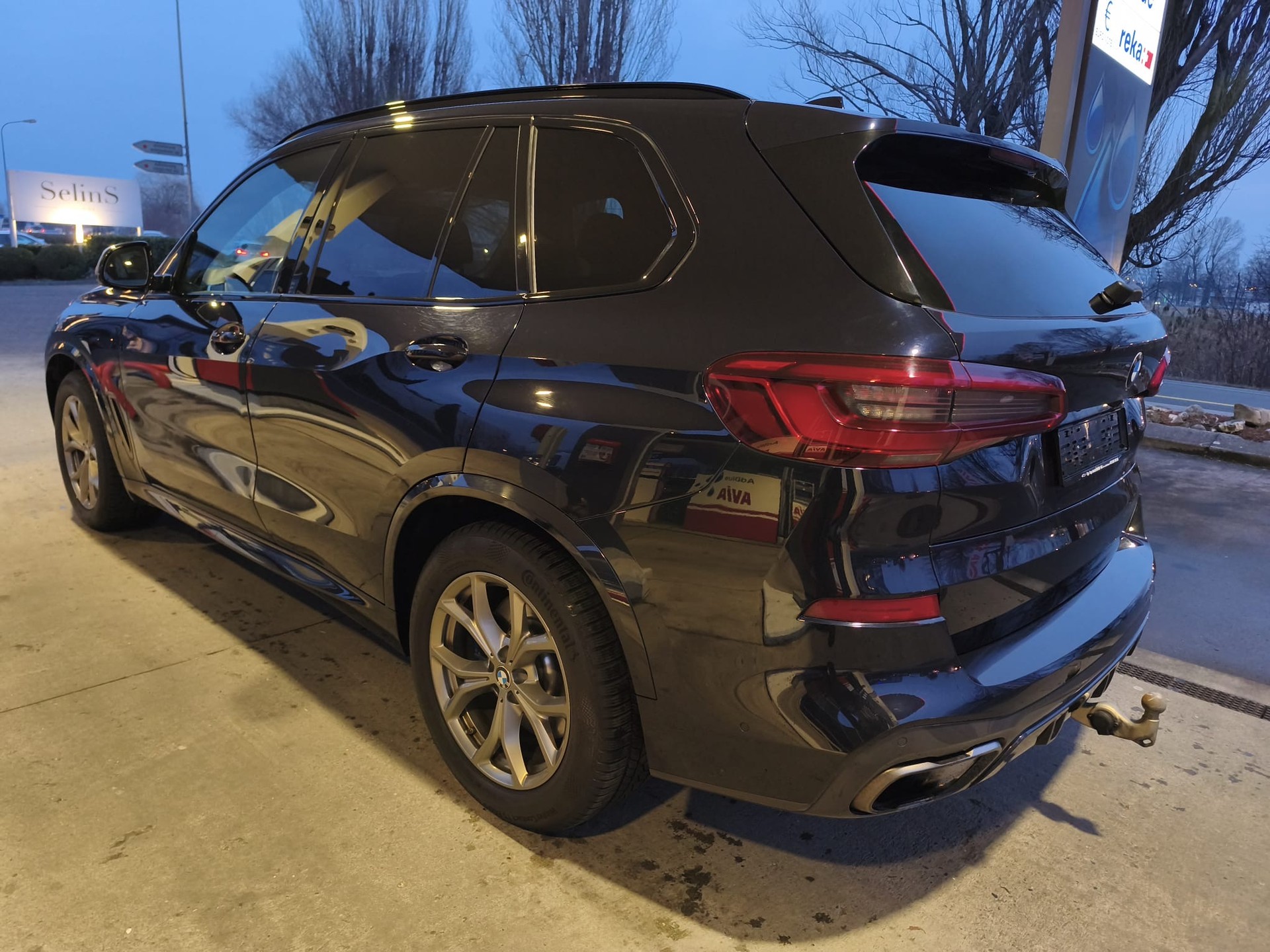 BMW X5 xDrive M50d Steptronic-showroom-element-1