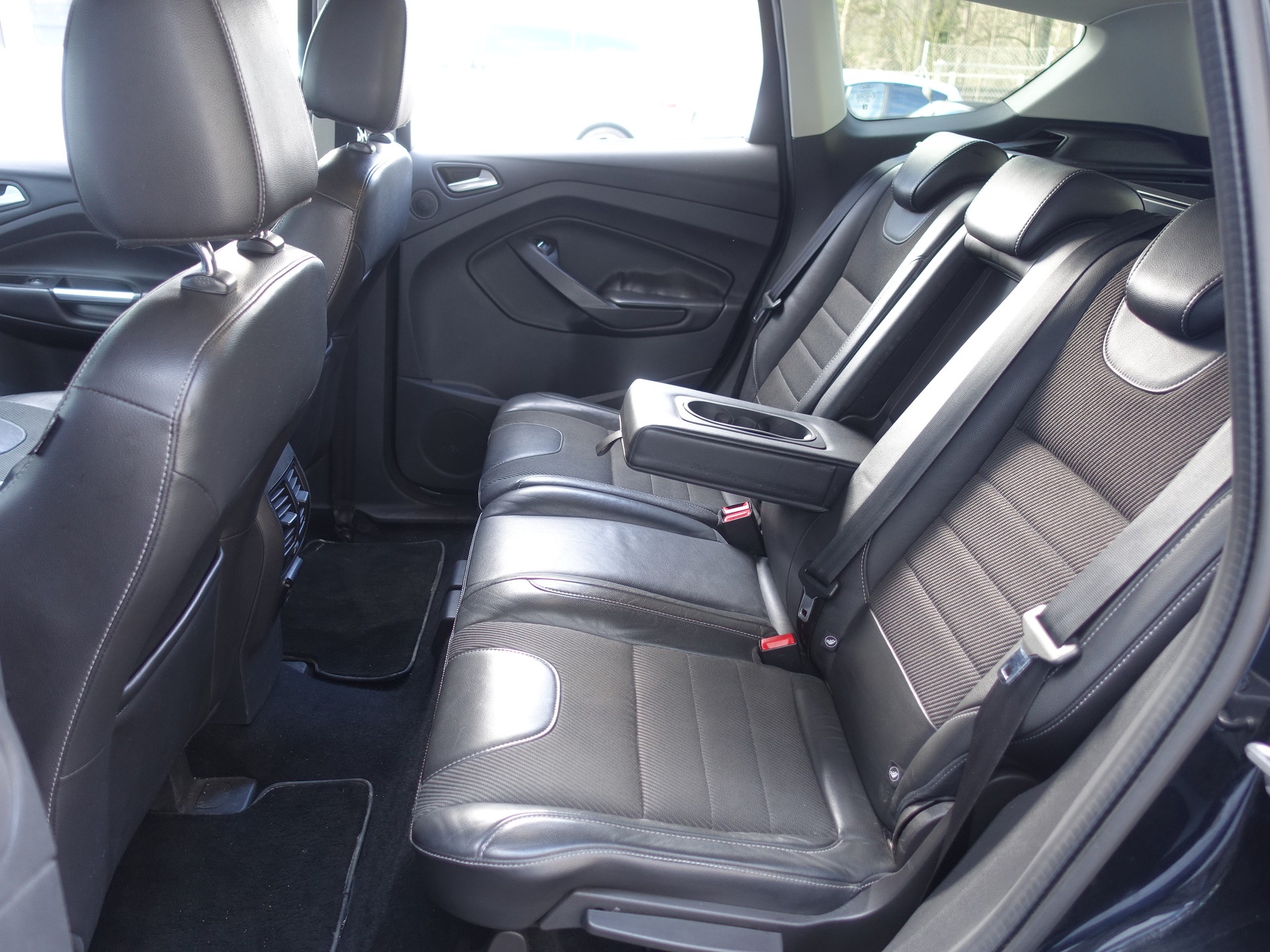 FORD Kuga 2.0 TDCi Titanium S 4WD-image-14