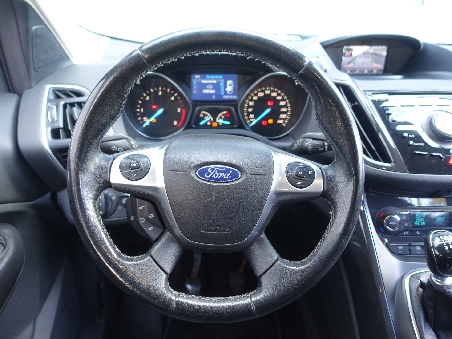 FORD Kuga 2.0 TDCi Titanium S 4WD-image-11