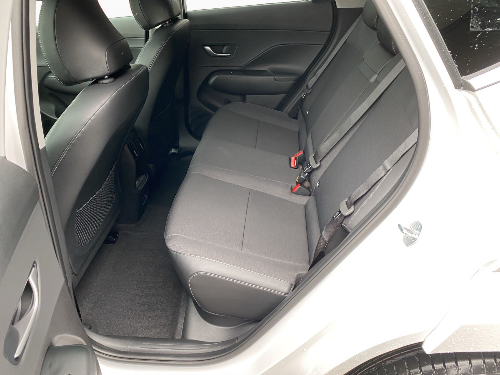 HYUNDAI Kona Electric Amplia-image-10