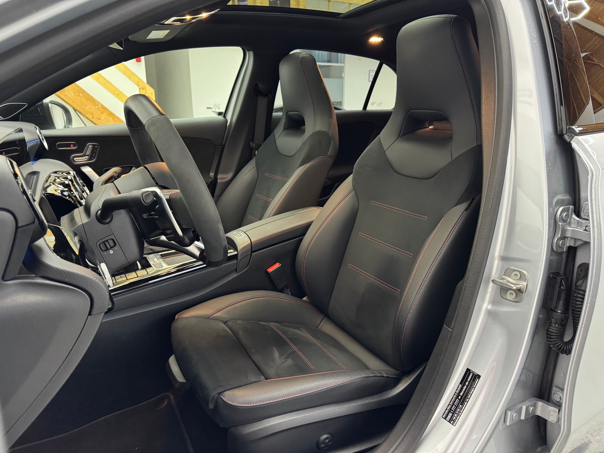 MERCEDES-BENZ A AMG 45 S 4Matic+ 8G-DCT-image-9