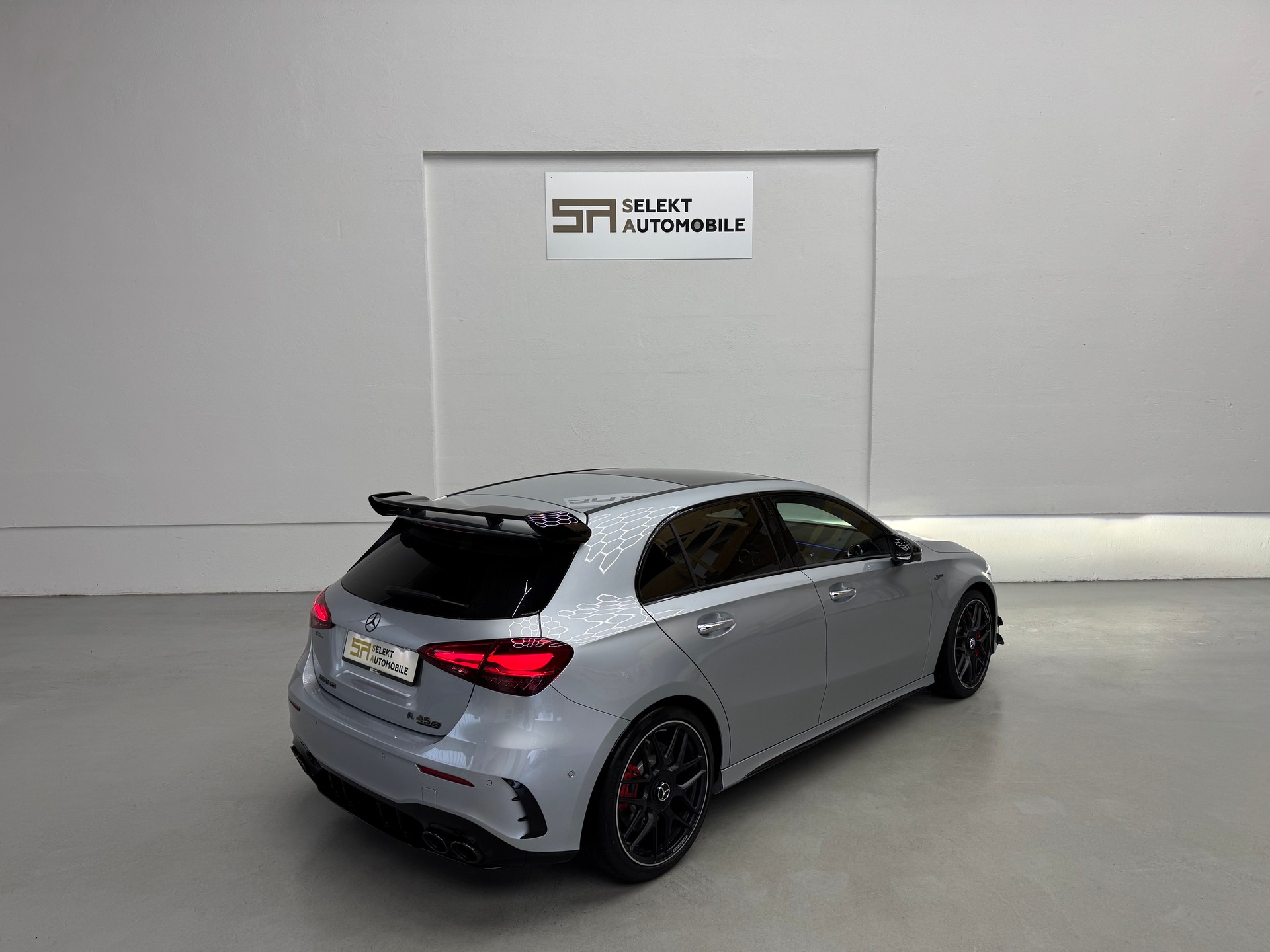 MERCEDES-BENZ A AMG 45 S 4Matic+ 8G-DCT-image-5