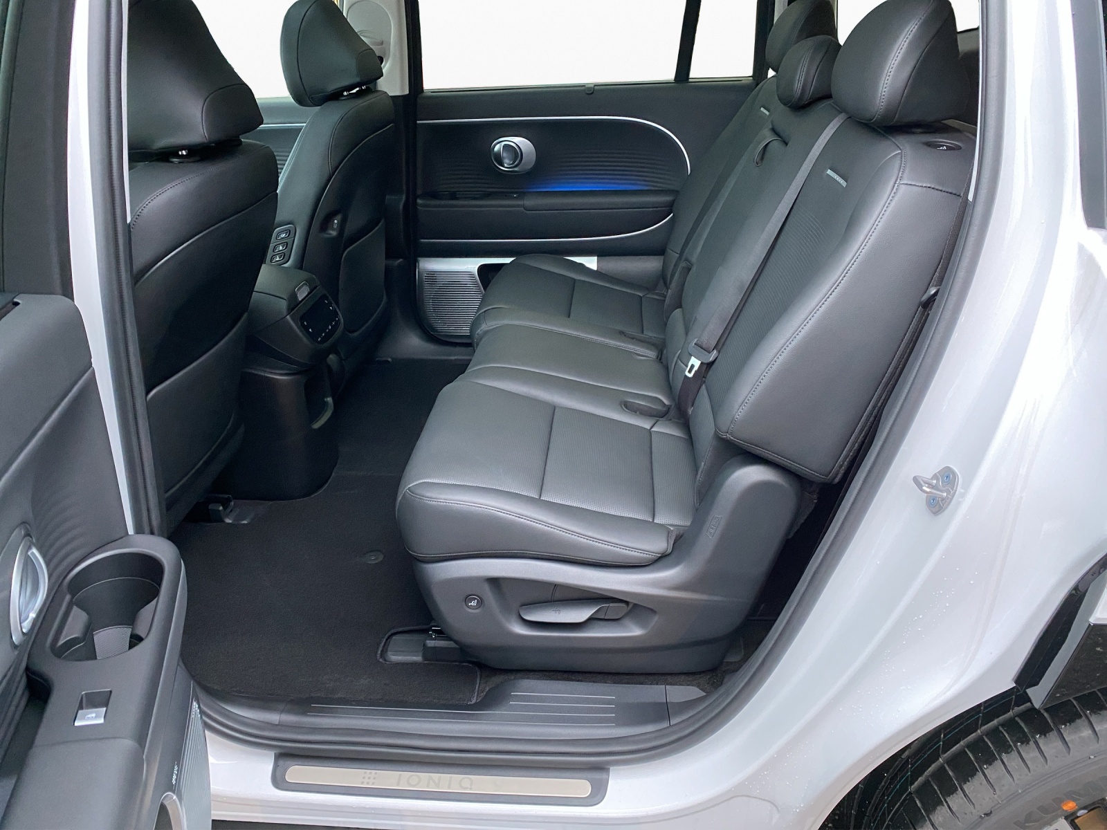 HYUNDAI Ioniq 9 Vertex 4WD-image-10