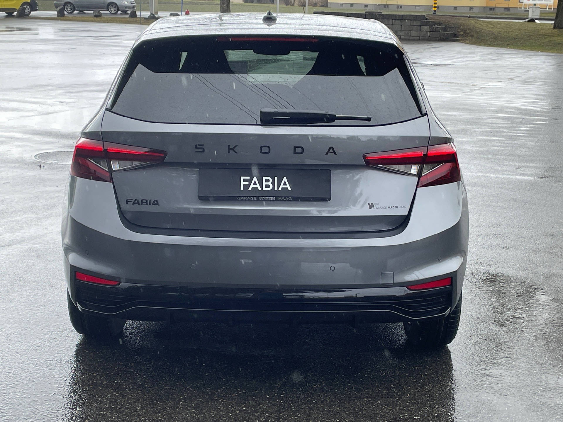 SKODA Fabia 1.5 TSI Monte Carlo DSG-image-3