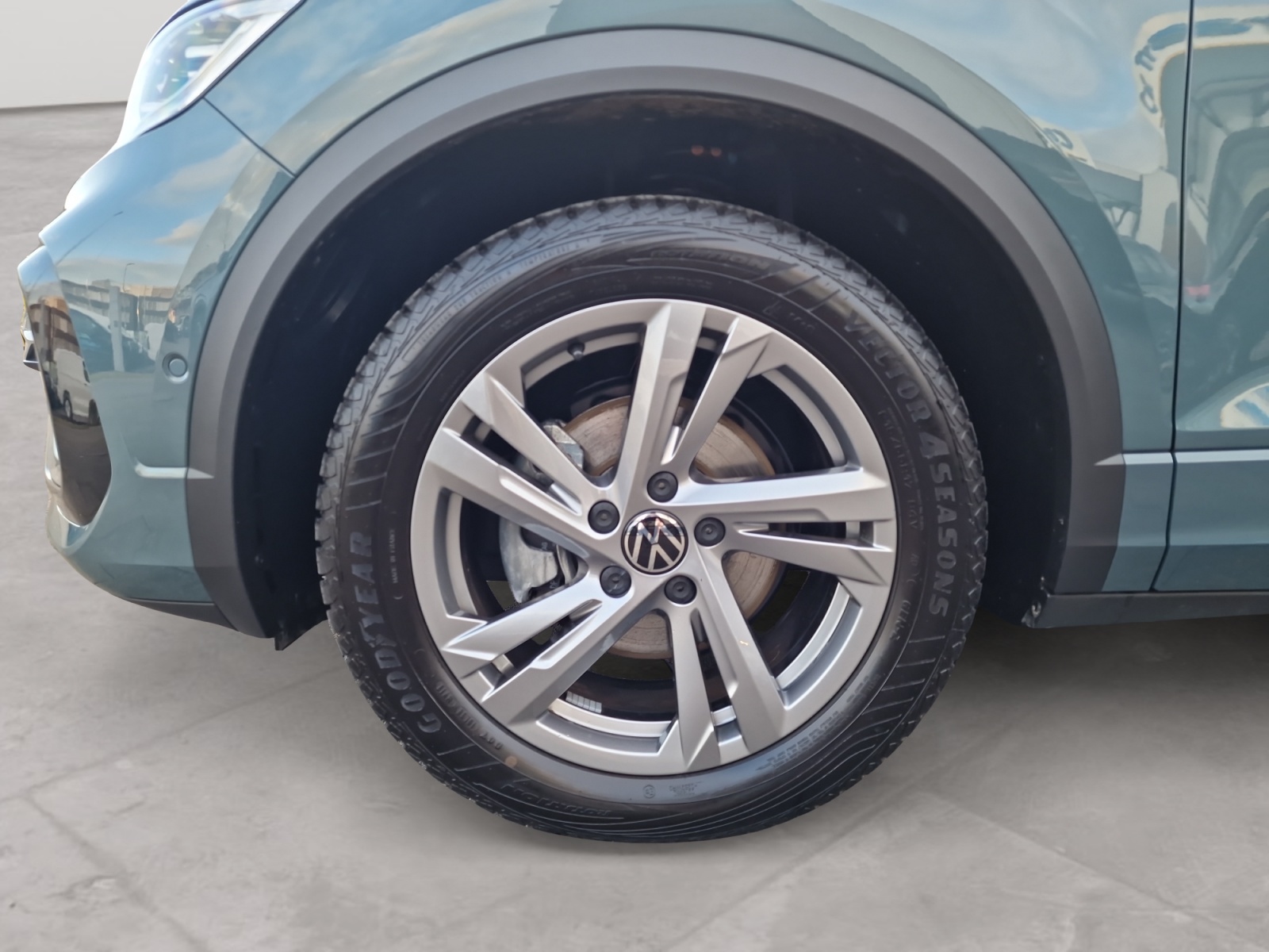 VW T-Roc 1.5 TSI EVO R-Line DSG AHK-image-9