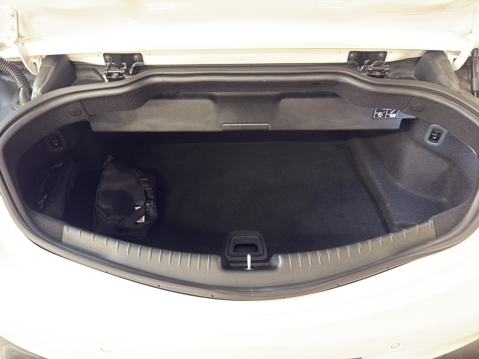 MERCEDES-BENZ CLE 53 4M+ Cabrio - AMG / DISTRONIC / 360 Grad Kamera / Soundsystem-image-14