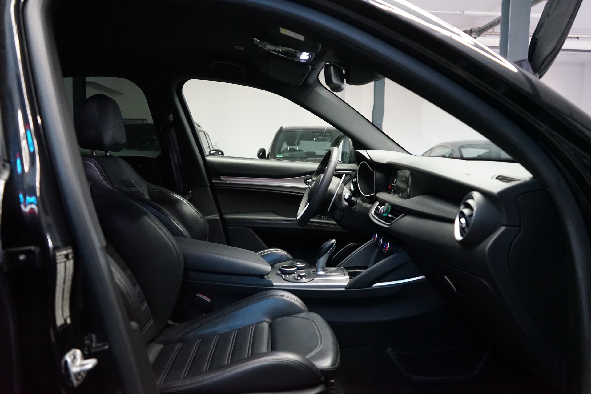ALFA ROMEO Stelvio 2.2 JTDM Automatic Q4-image-4