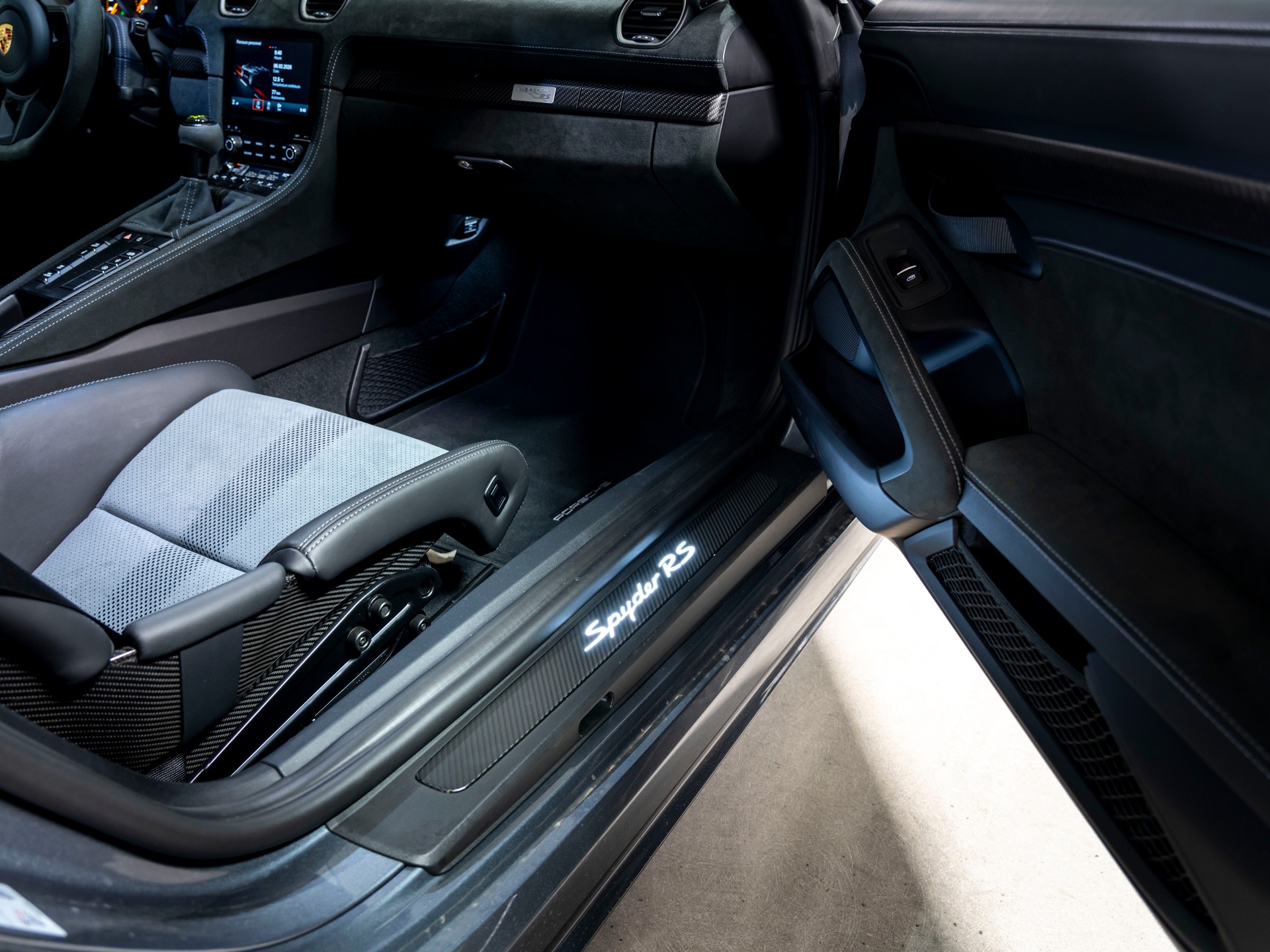 PORSCHE 718 Boxster Spyder RS PDK-image-28