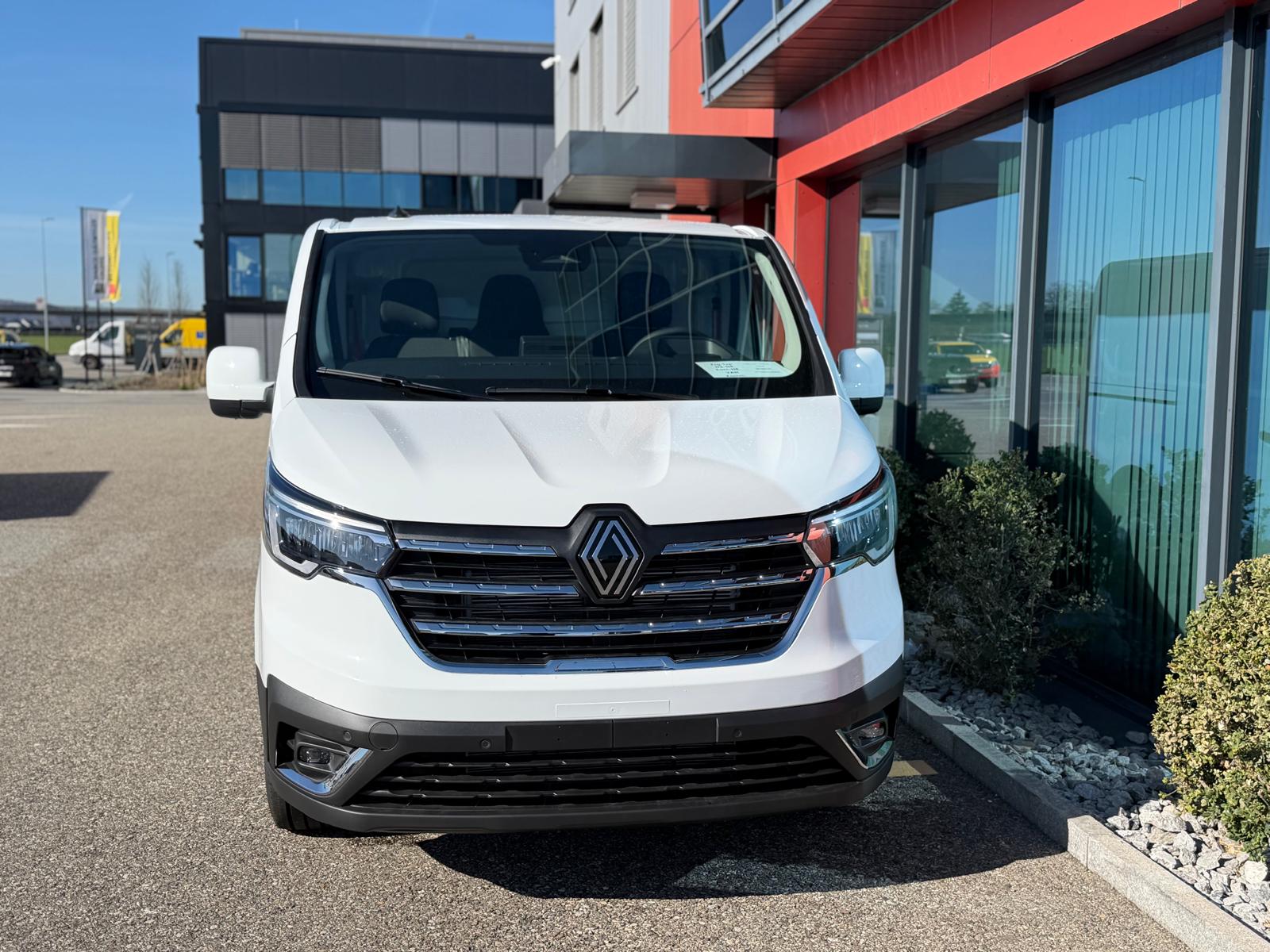 RENAULT Trafic Red Edition 150 PS L1H1 Hecktüren-image-1