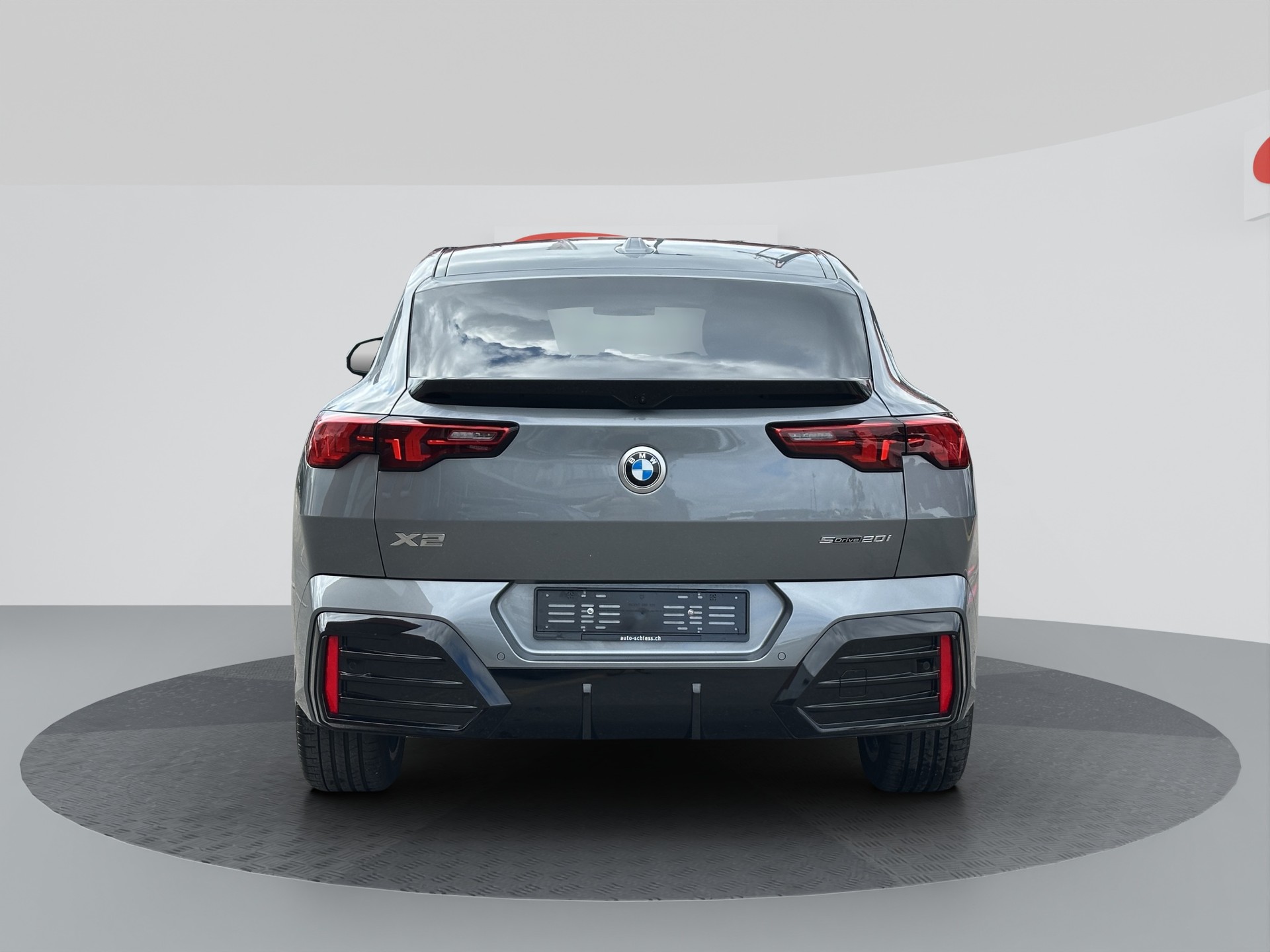 BMW X2 sDrive 20i M Sport Iconic Glow-image-3