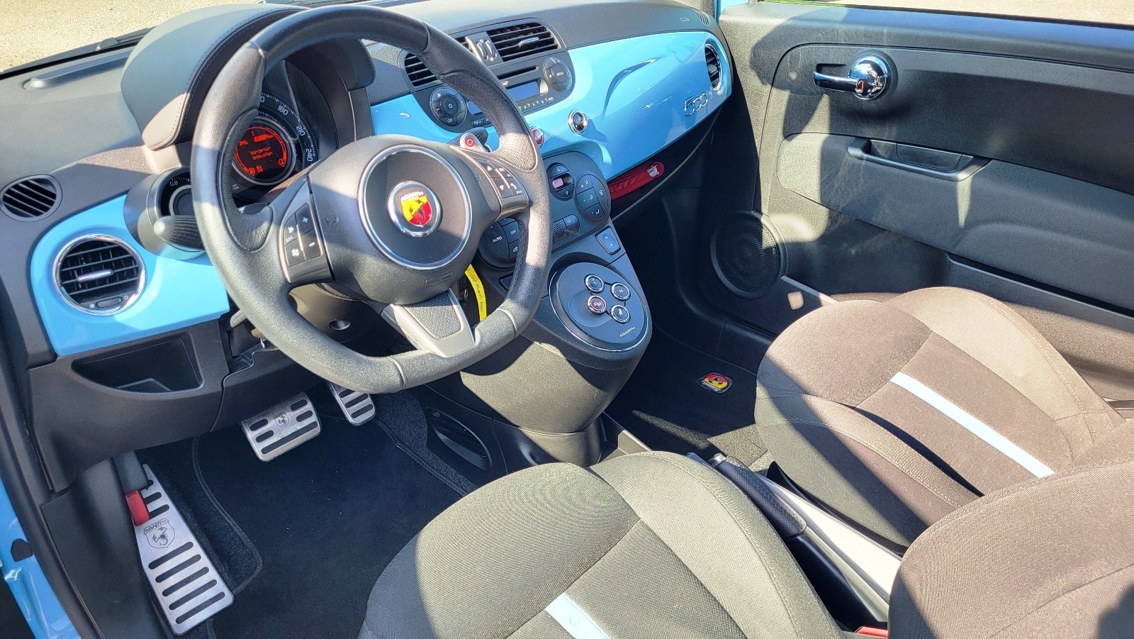 FIAT 500 1.4 16V Turbo Abarth Dualogic-image-7