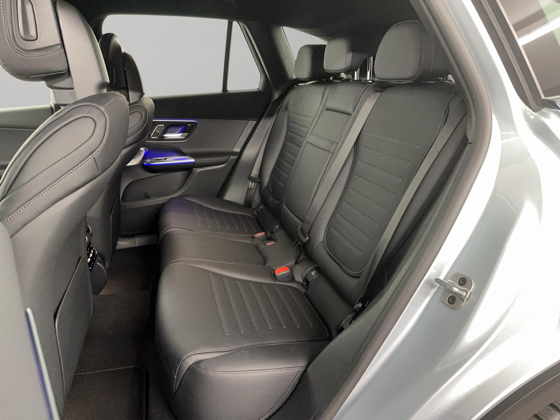 MERCEDES-BENZ GLC 300 AMG Line 4matic-image-6