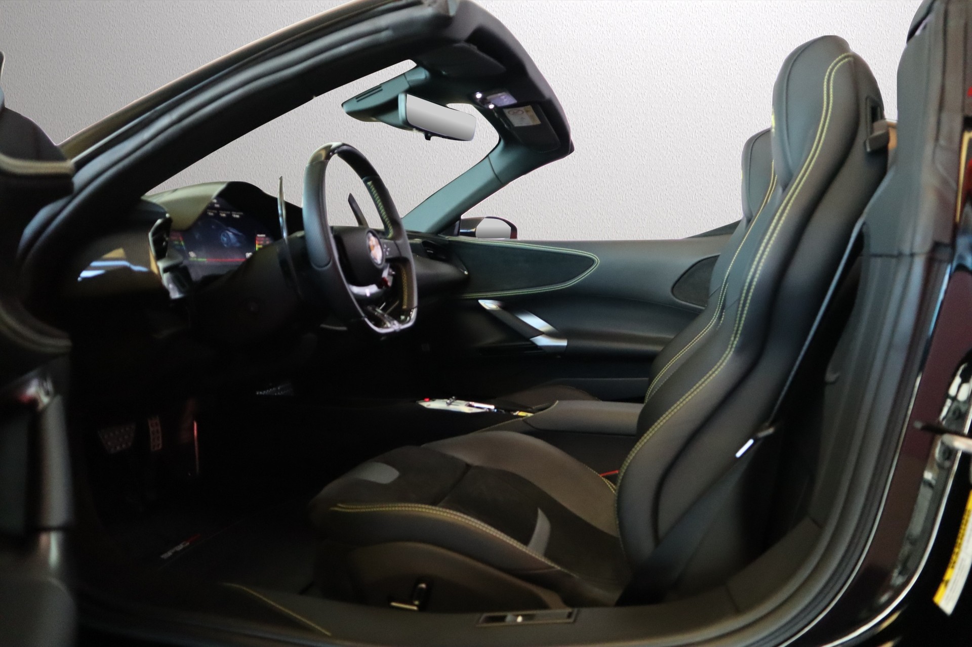 FERRARI SF90 Spider-image-3