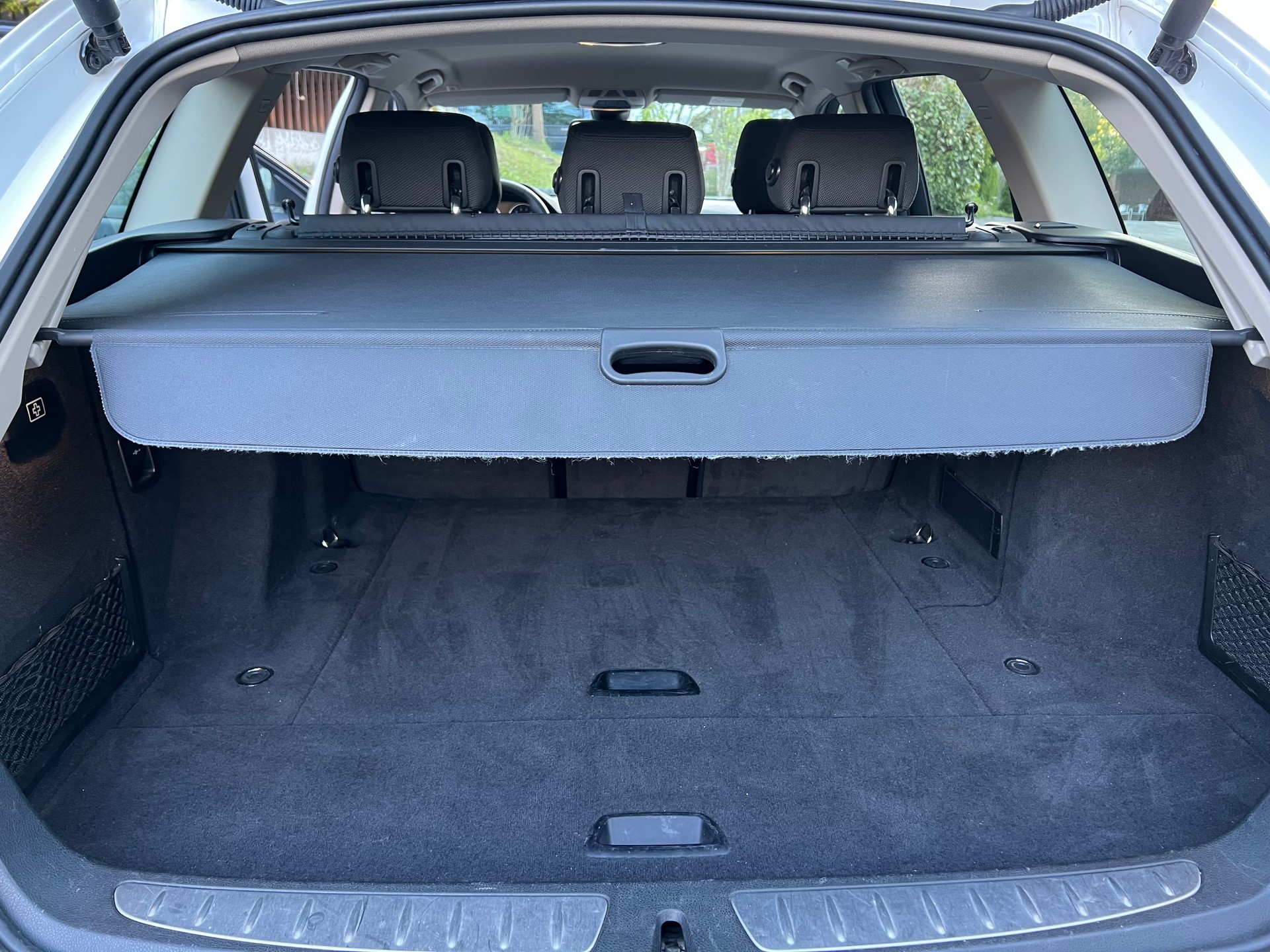 BMW 320i xDrive Touring Steptronic-image-16