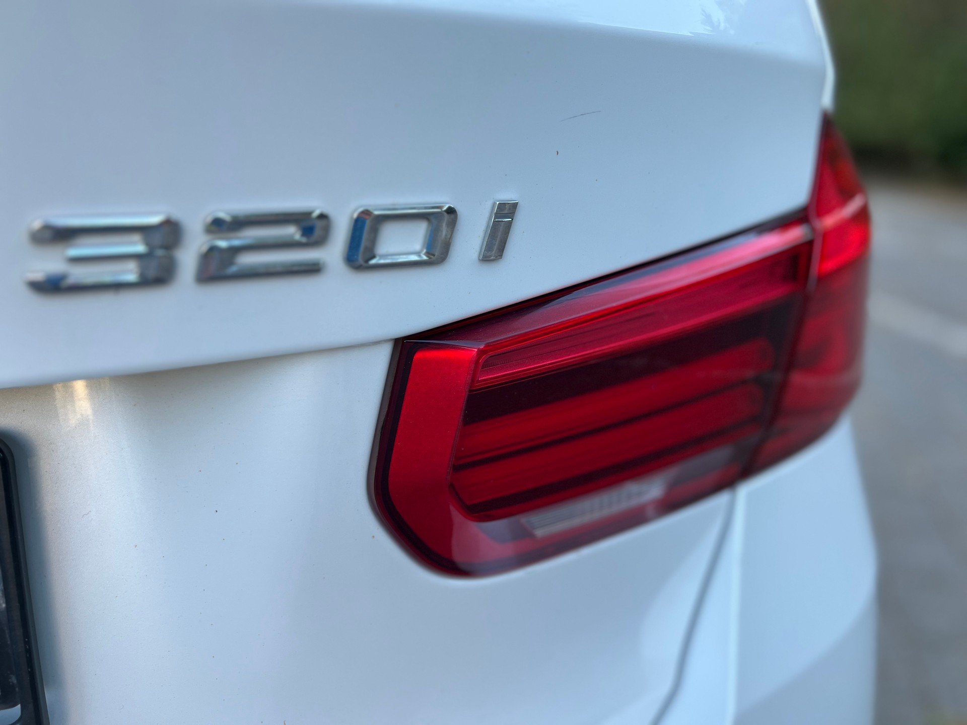 BMW 320i xDrive Touring Steptronic-image-7