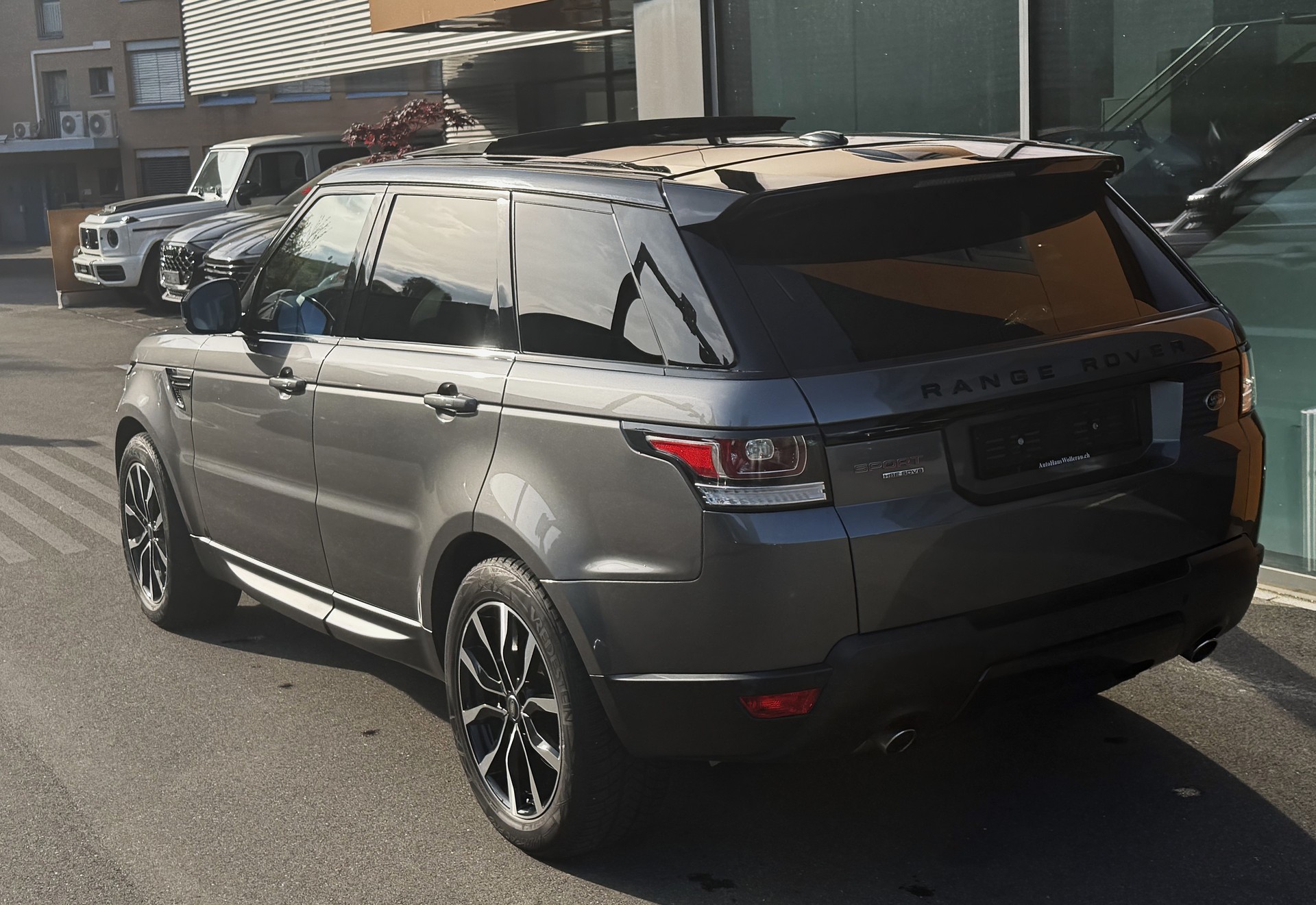 LAND ROVER Range Rover Sport 3.0 SDV6 HSE Dynamic-image-4