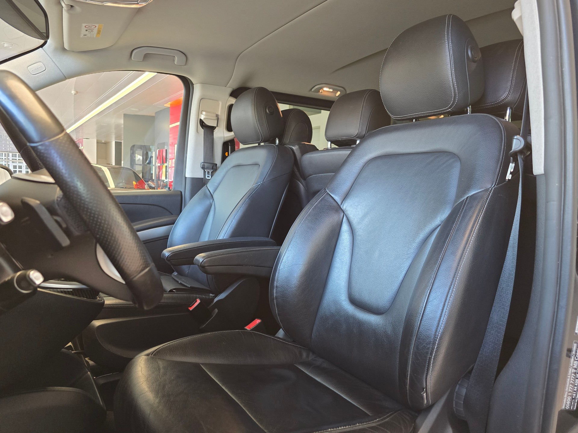 MERCEDES-BENZ V 250 d Swiss Edition kompakt 4Matic 7G-Tronic-image-8