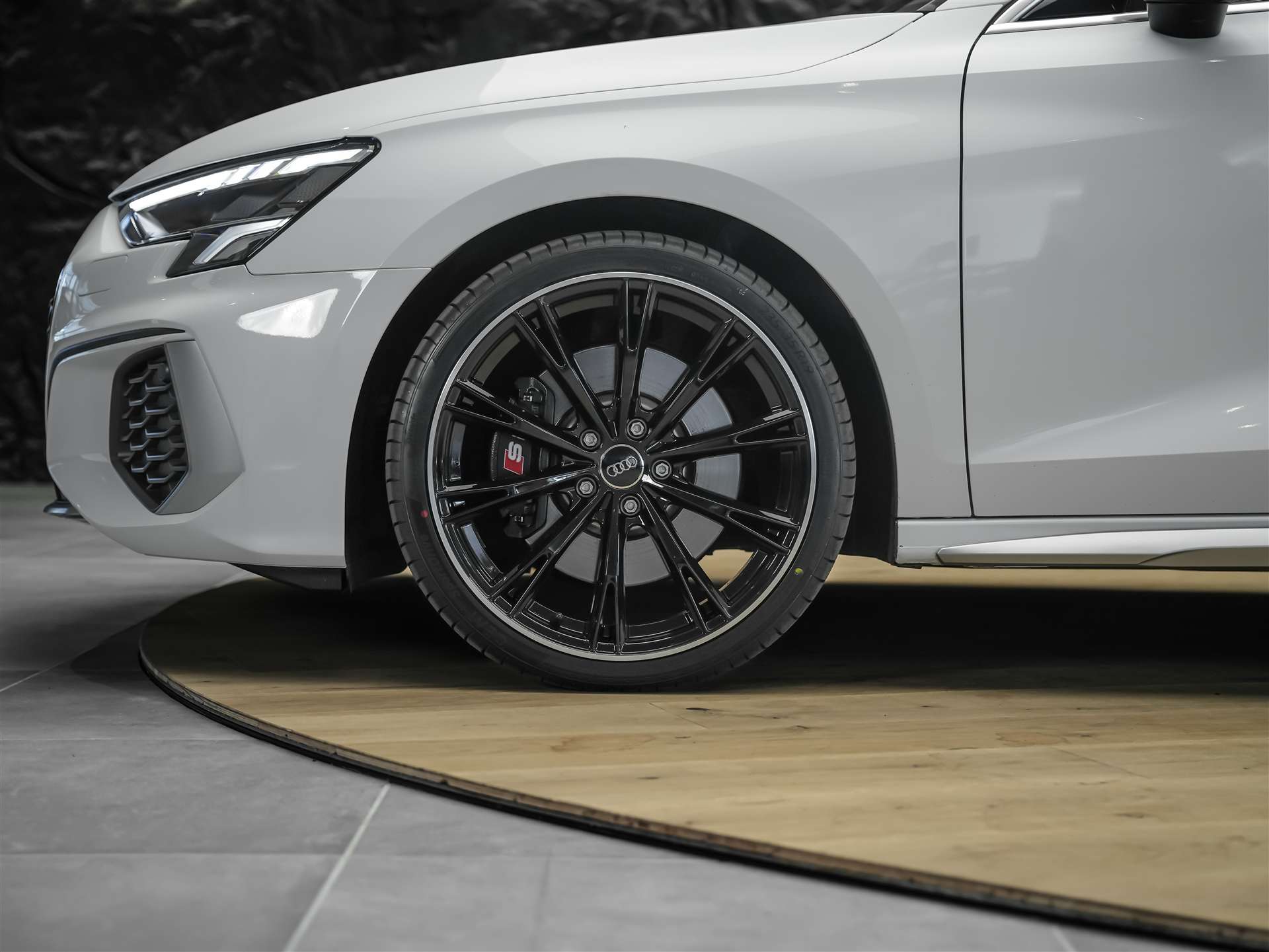 AUDI S3 Limousine 2.0 TFSI quattro S-tronic *19" Felgen*Abstandsregler*-image-15
