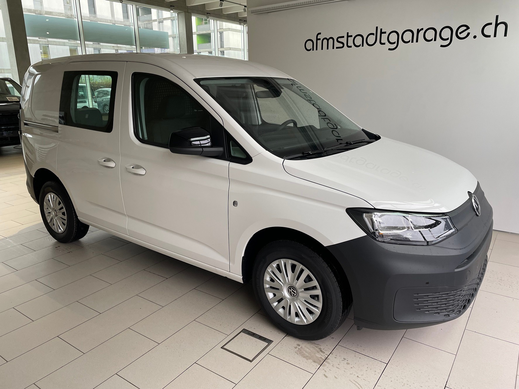 VW Caddy Cargo 2.0TDI Entry-image-0