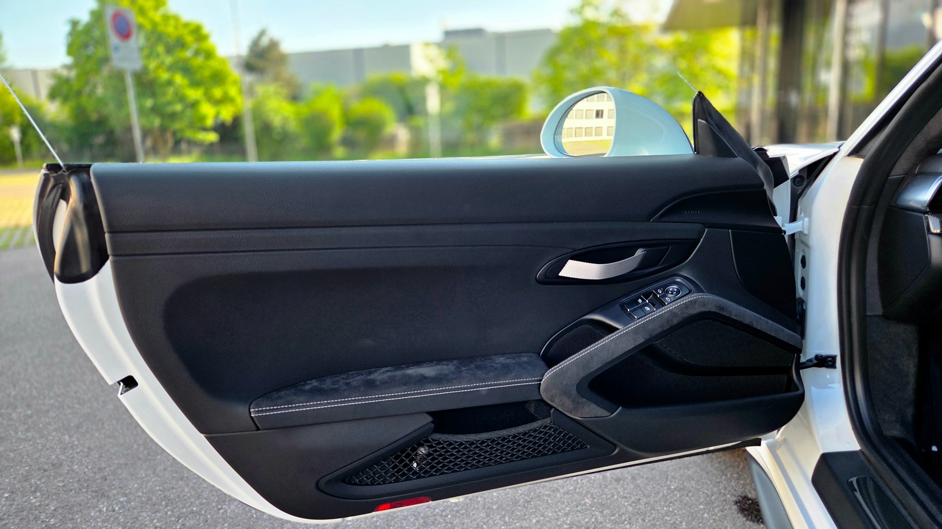 PORSCHE 911 GT3 RS/Weissach ohne OPF-image-10