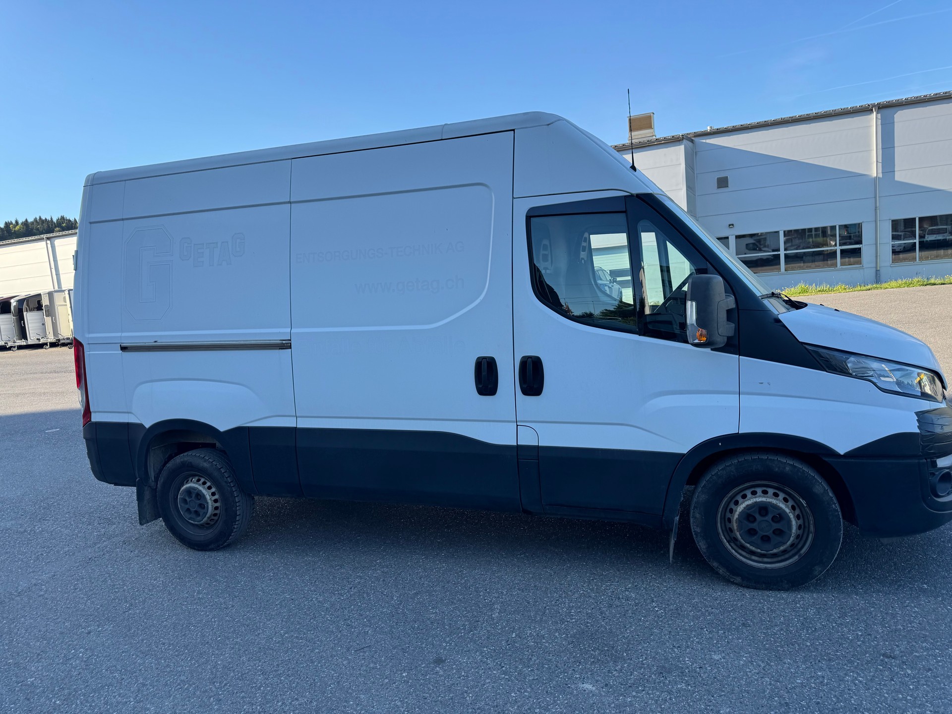 IVECO 33 S 13 A8 VL