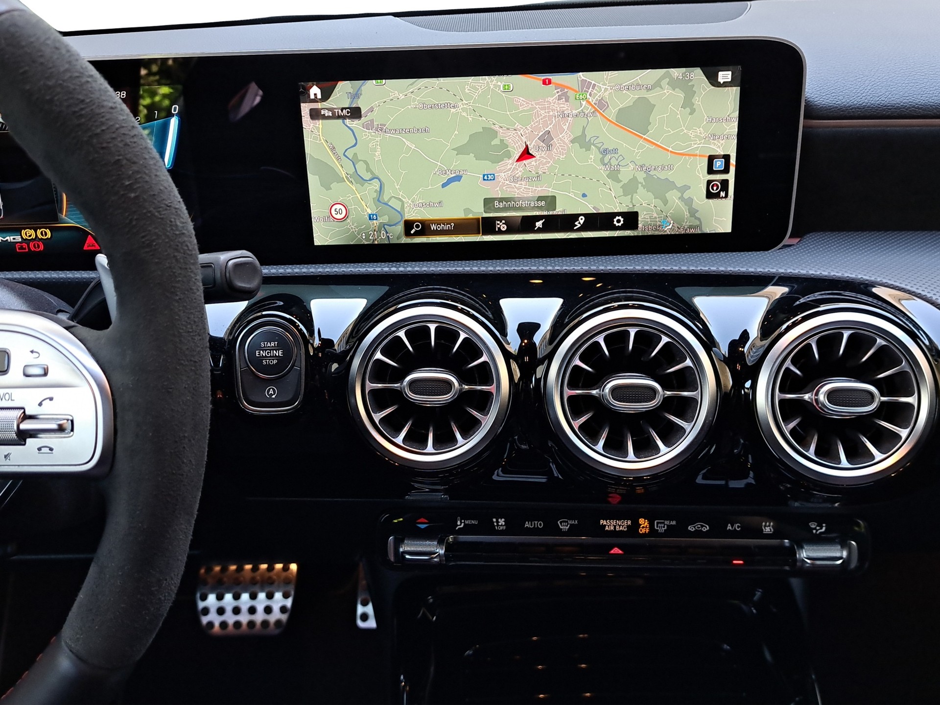 MERCEDES-BENZ A 35 AMG 4Matic Speedshift Night Paket-image-9