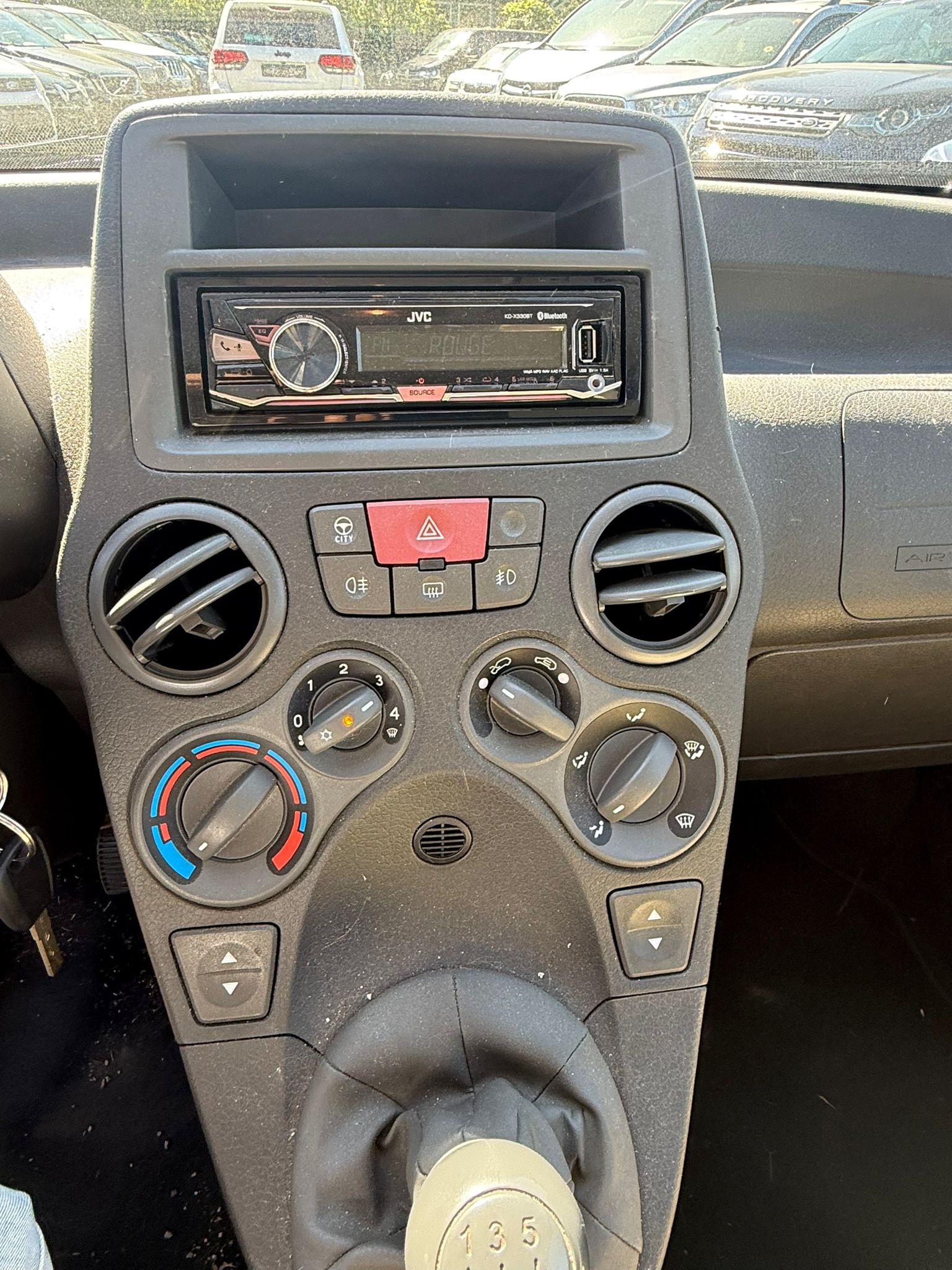 FIAT Panda 1.2 Emotion-image-12