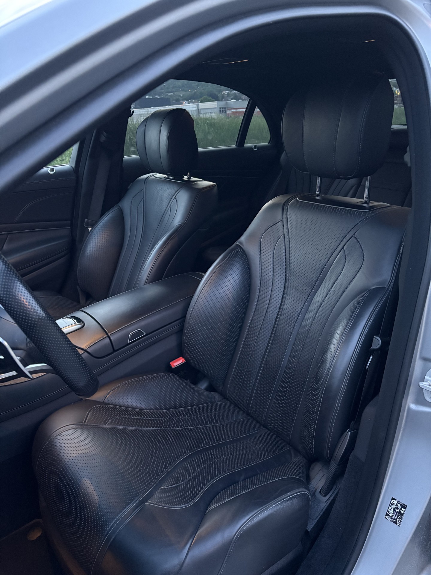 MERCEDES-BENZ S 560 L 4Matic 9G-Tronic AMG-Line-image-12