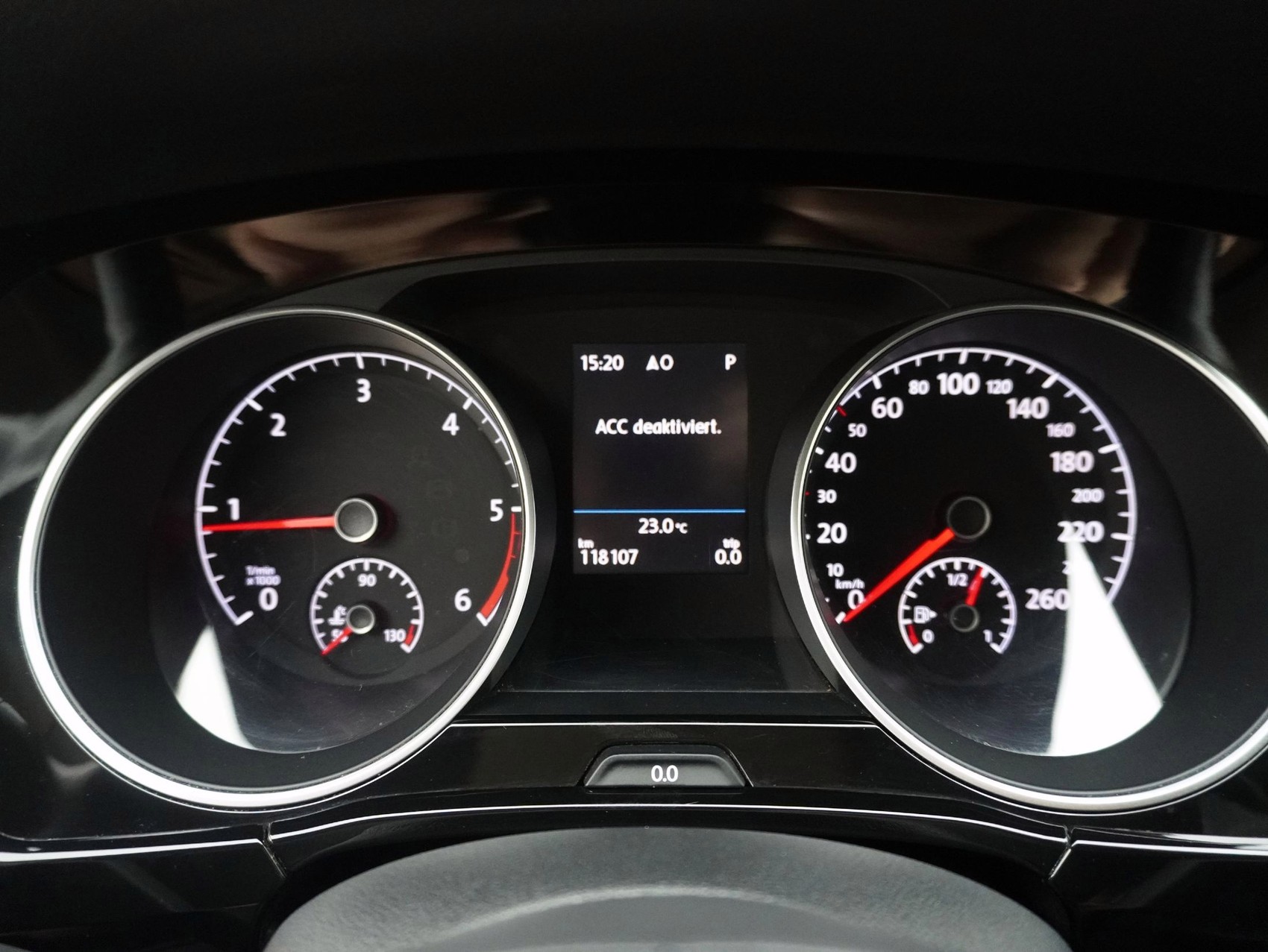 VW Touran 2.0 TDI DSG Highline **7-Plätzer**-image-15