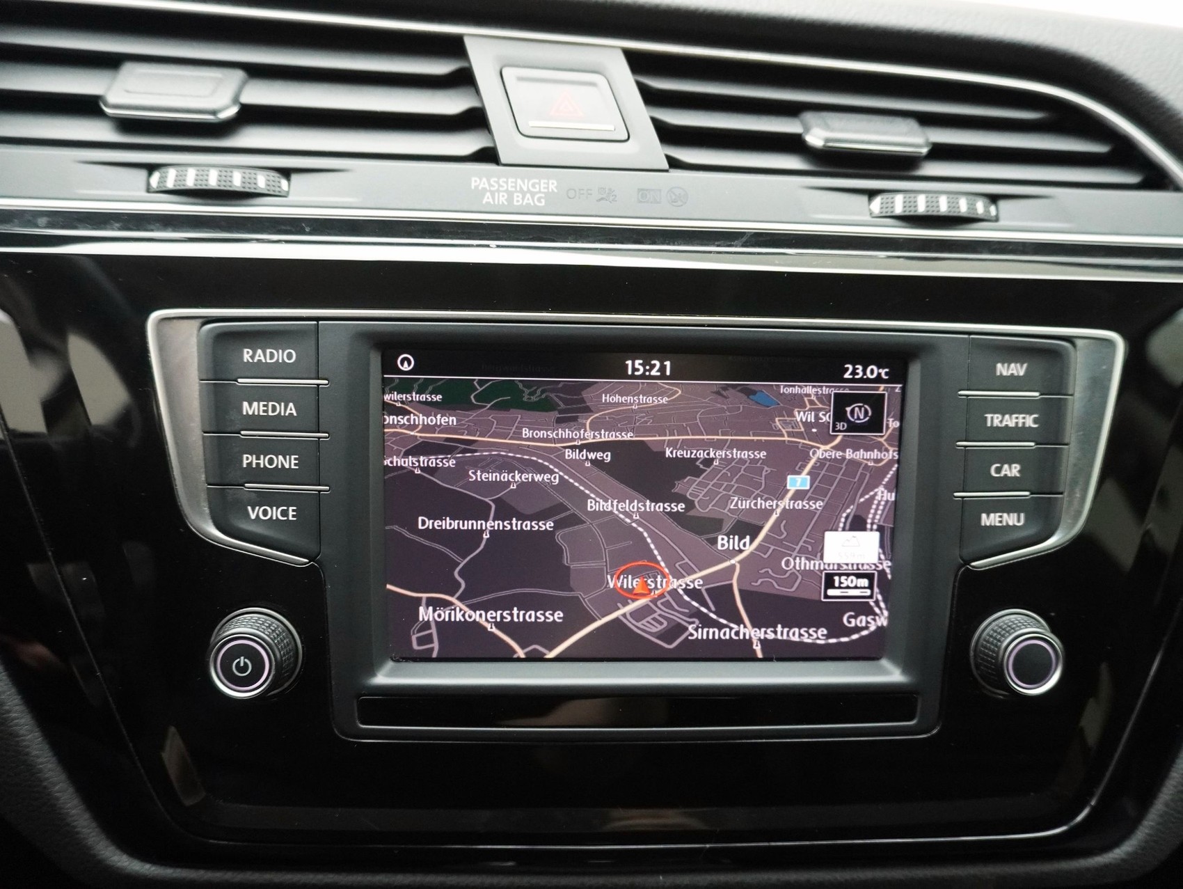 VW Touran 2.0 TDI DSG Highline **7-Plätzer**-image-19