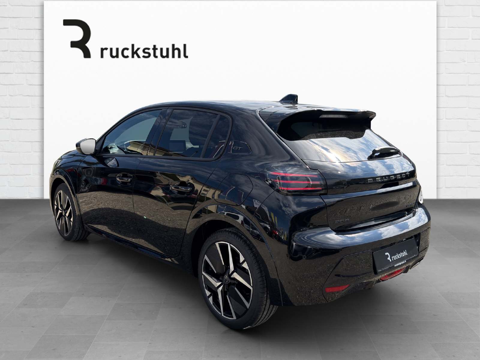 PEUGEOT 208 1.2 Hybrid 145 GT-showroom-element-3