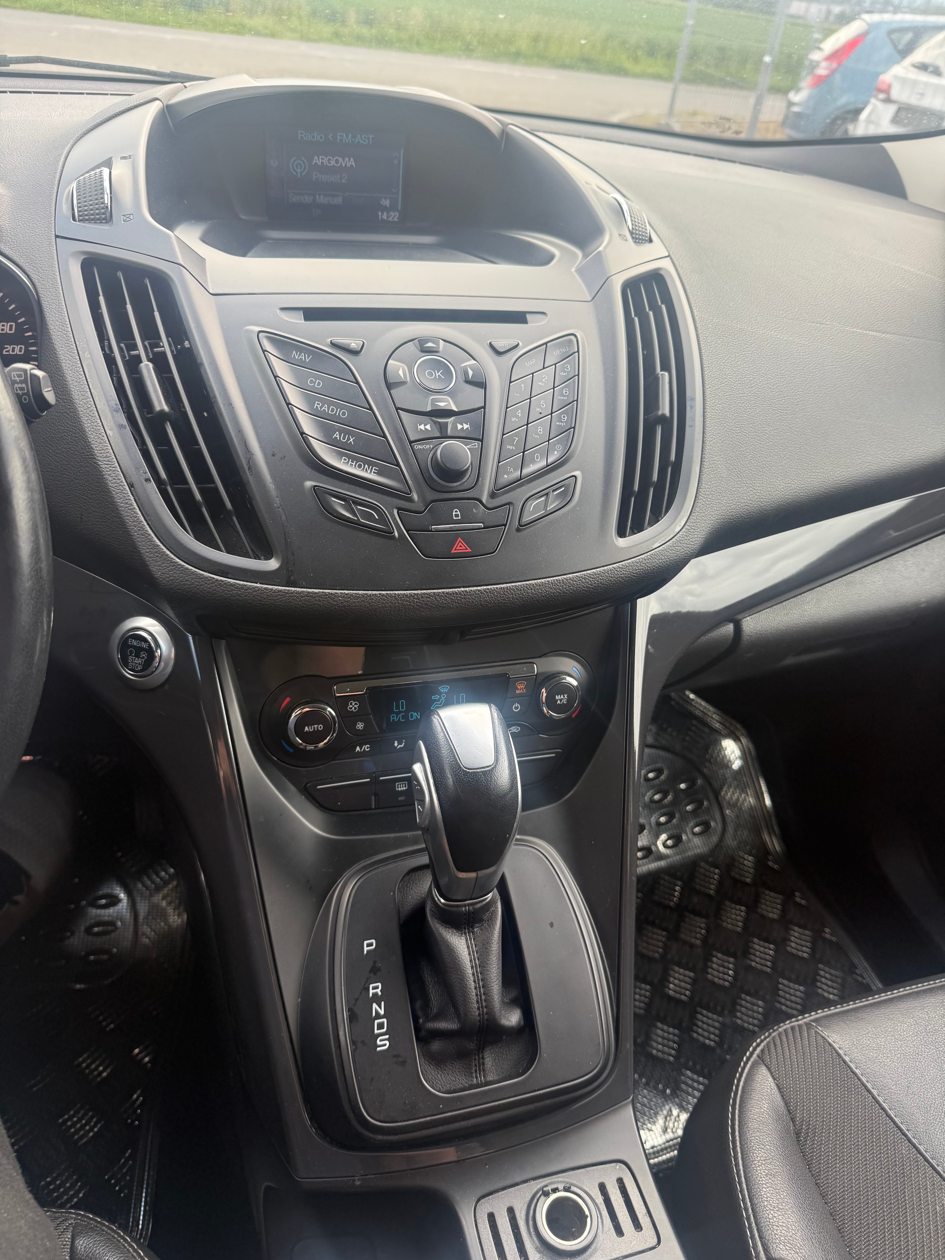 FORD Kuga 2.0 TDCi Titanium 4WD PowerShift-image-6