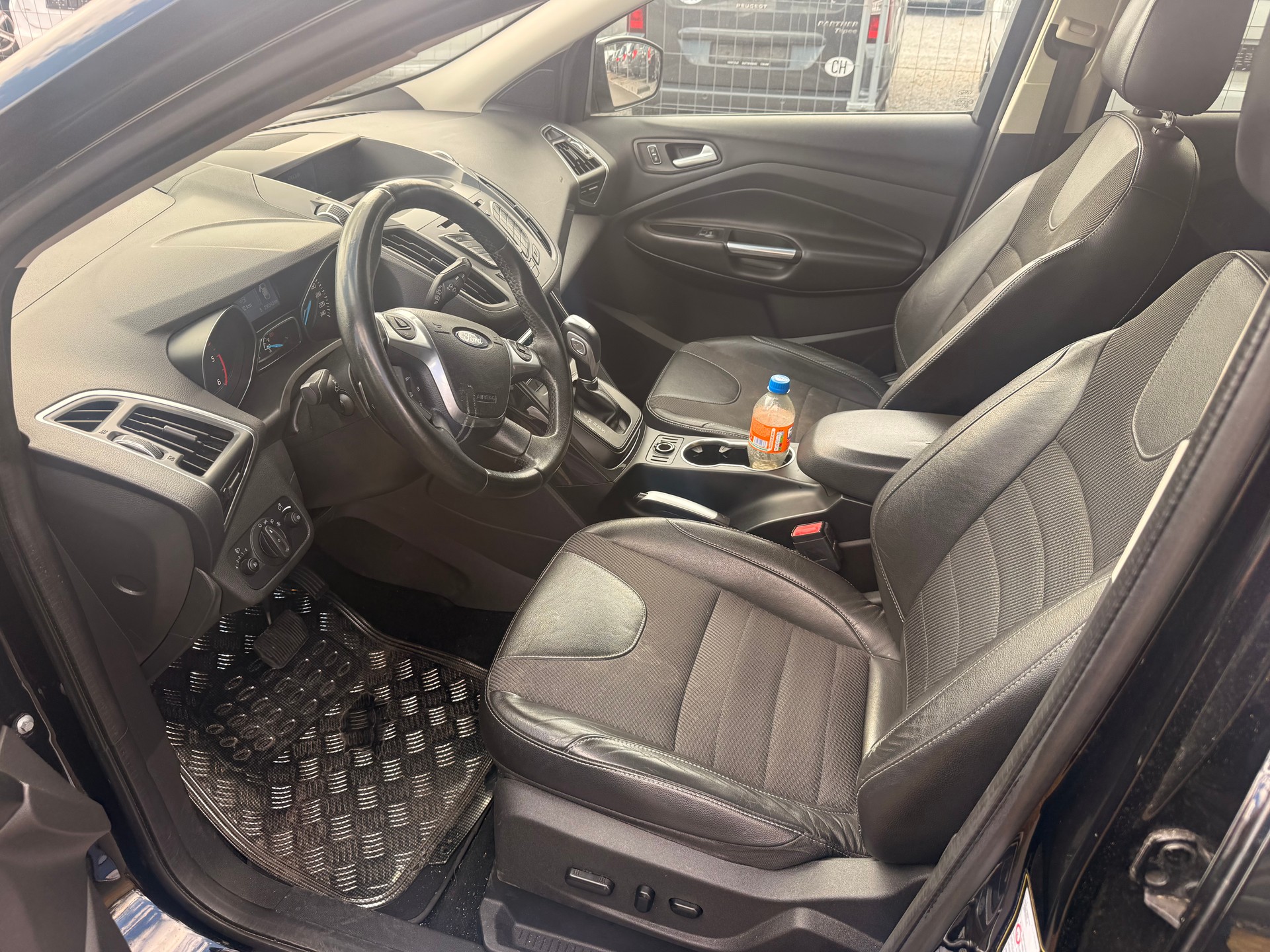 FORD Kuga 2.0 TDCi Titanium 4WD PowerShift-image-4