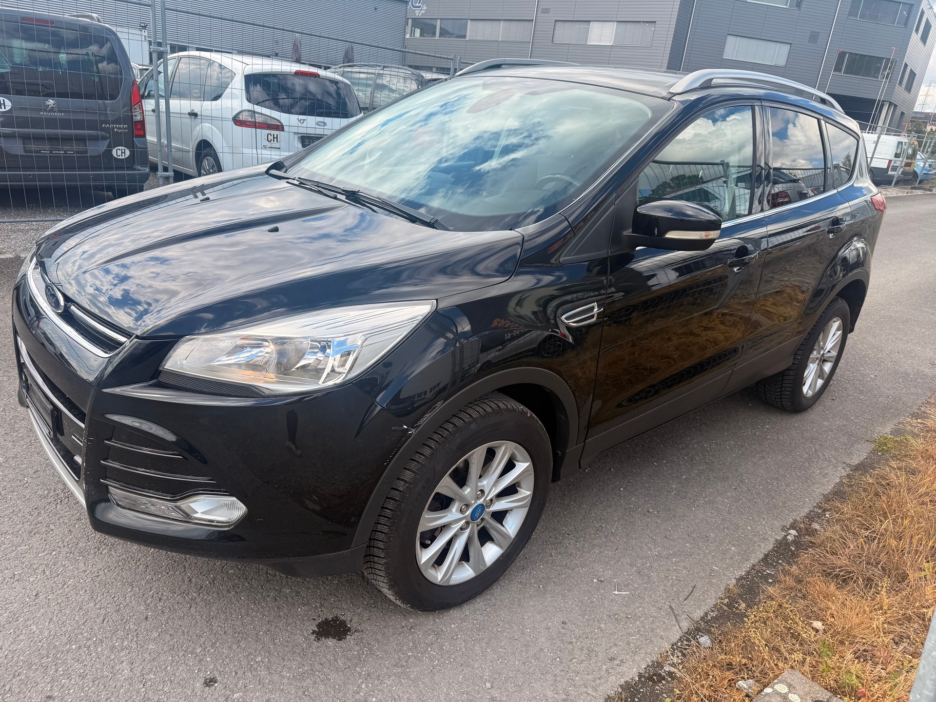 FORD Kuga 2.0 TDCi Titanium 4WD PowerShift-image-1