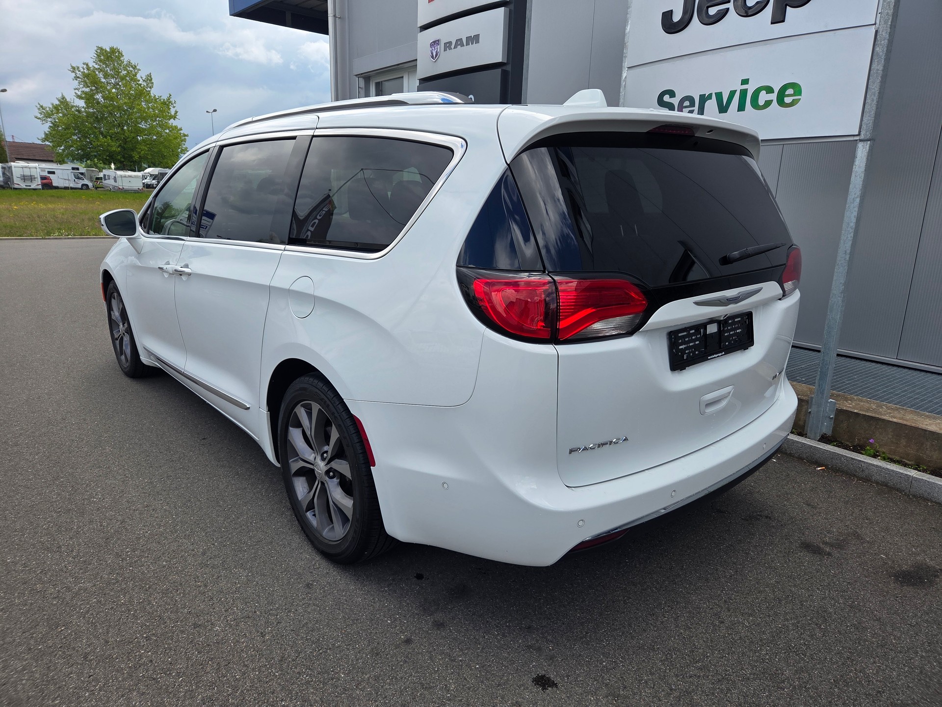 CHRYSLER Pacifica 3.6 V6 Limited S 291 PS / 7-Plätzer-showroom-element-2