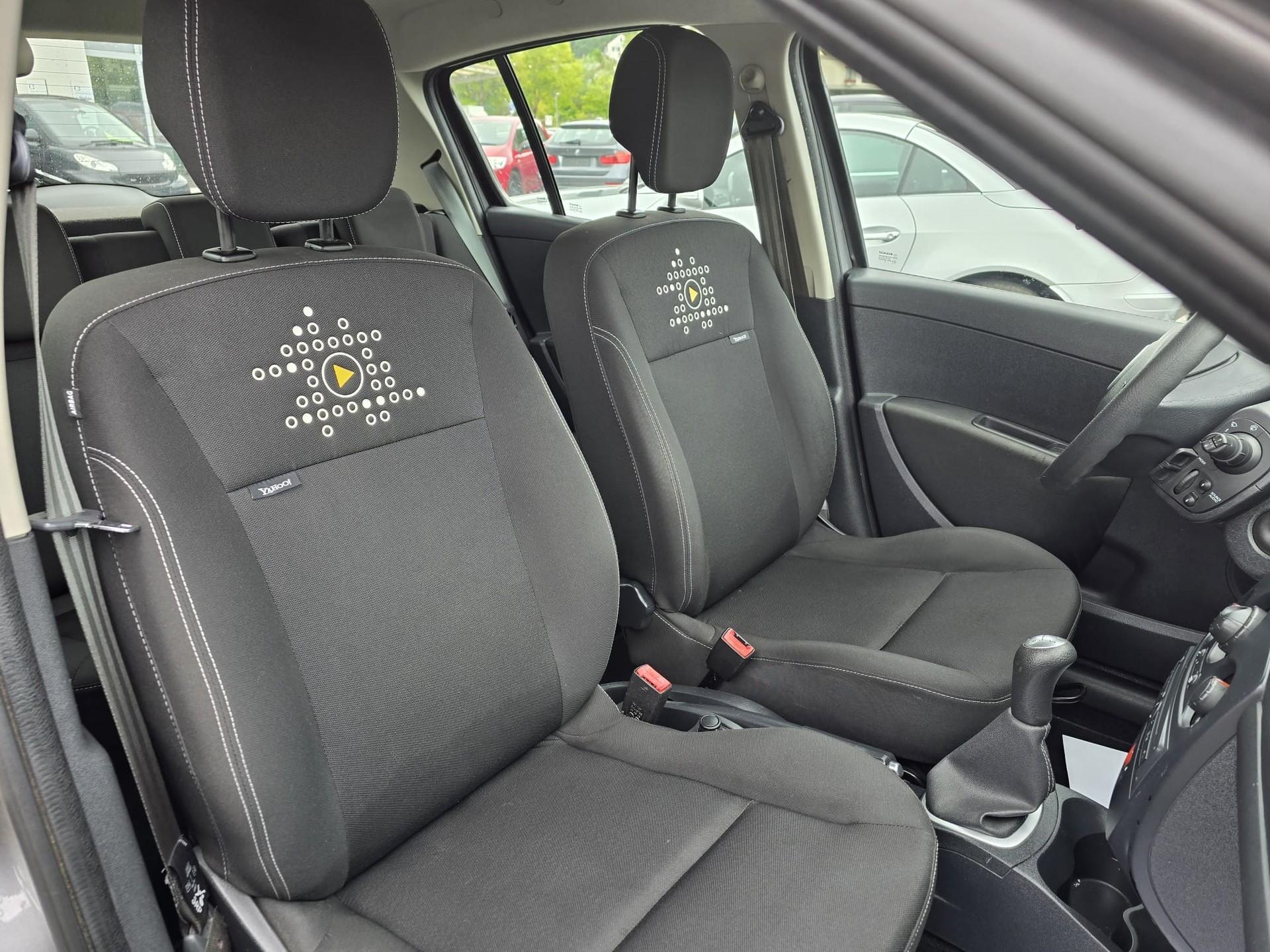 RENAULT Clio 1.2 16V Turbo S-image-14