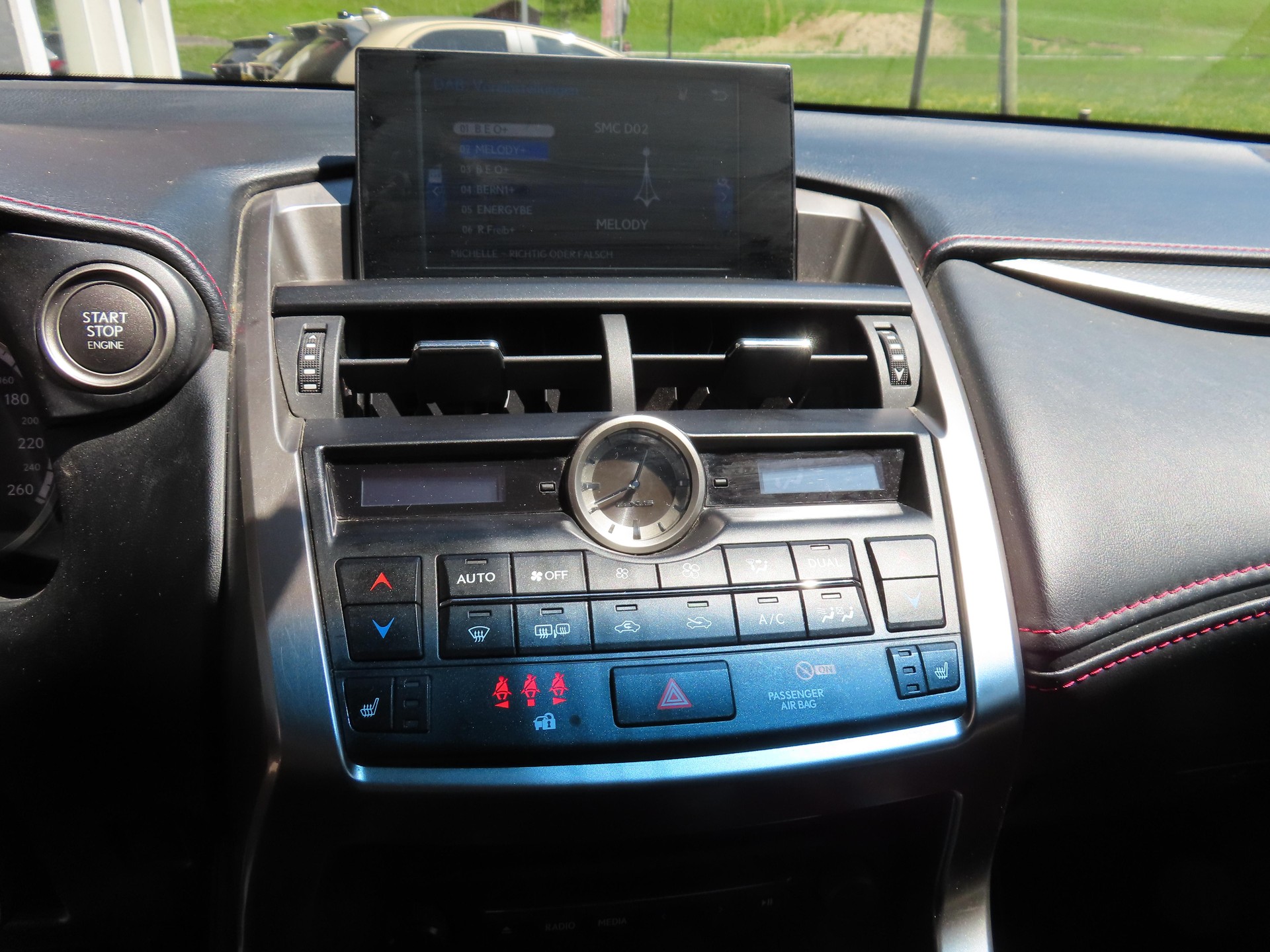 LEXUS NX 200t F-Sport-image-9