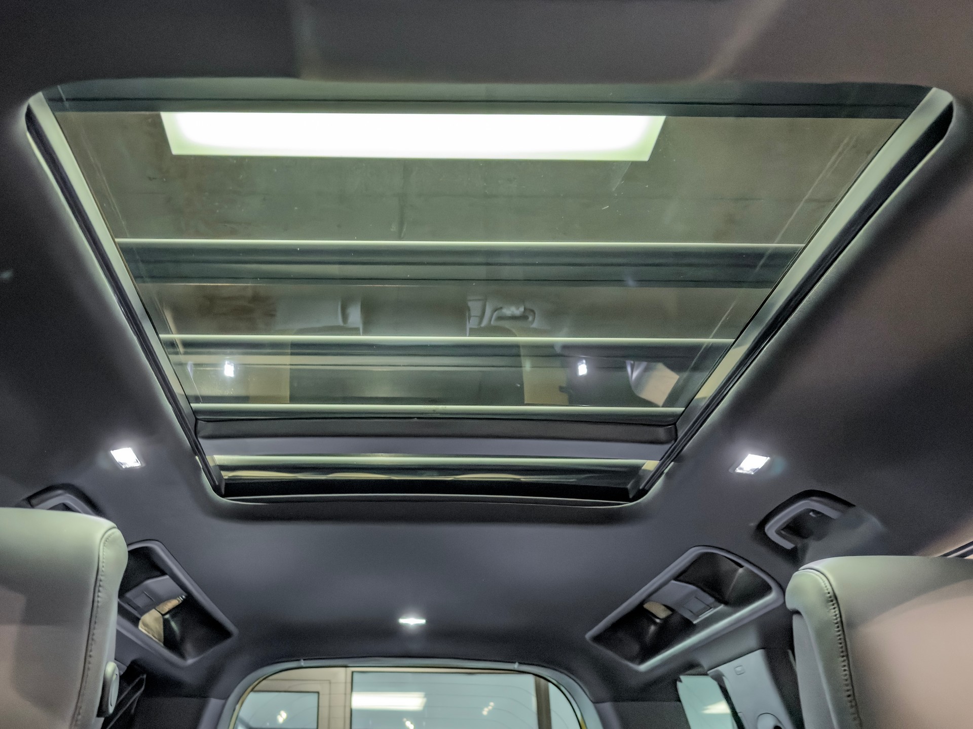 LAND ROVER Defender 110 3.0 D I6 350 Trophy Edition Yellow AWD AT8-image-10