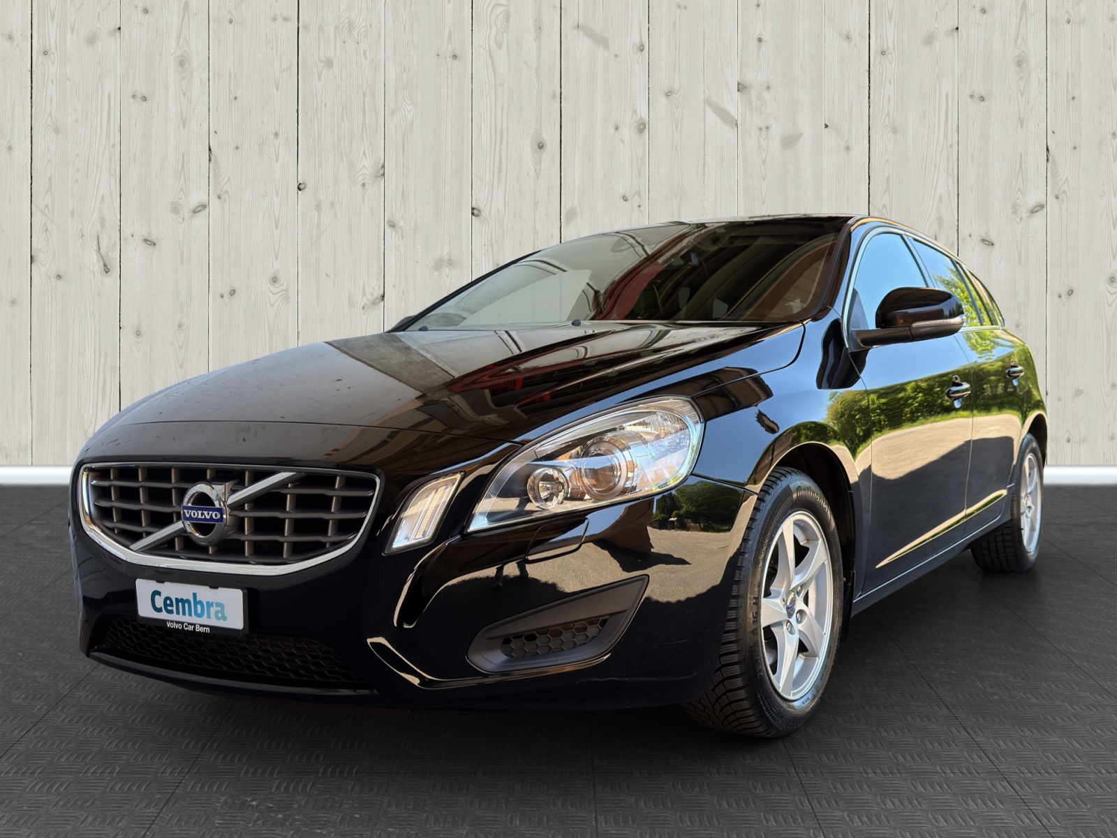 VOLVO V60 D3 Geartronic-image-2
