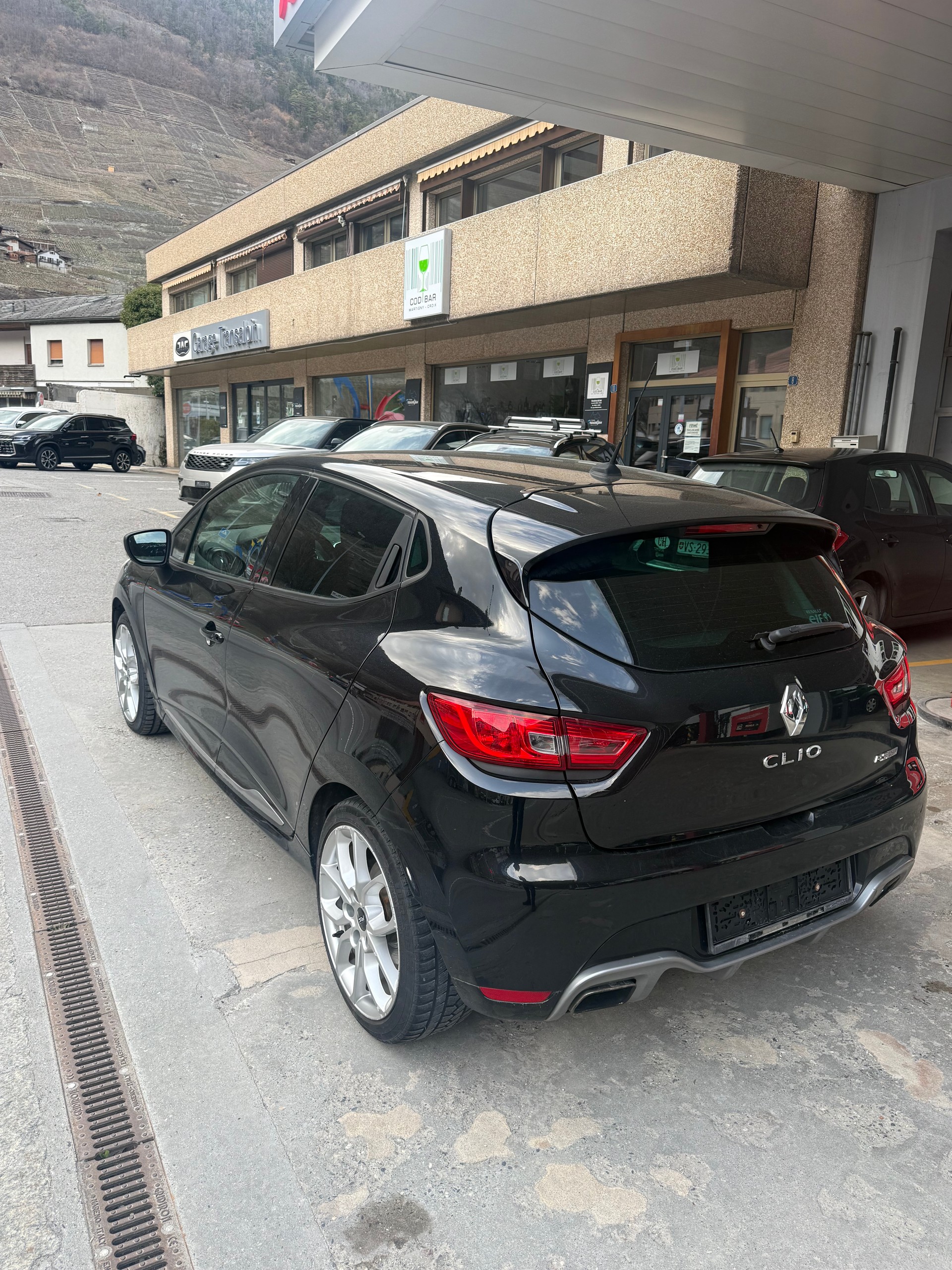 RENAULT Clio 1.6 T RS 200 EDC-image-4